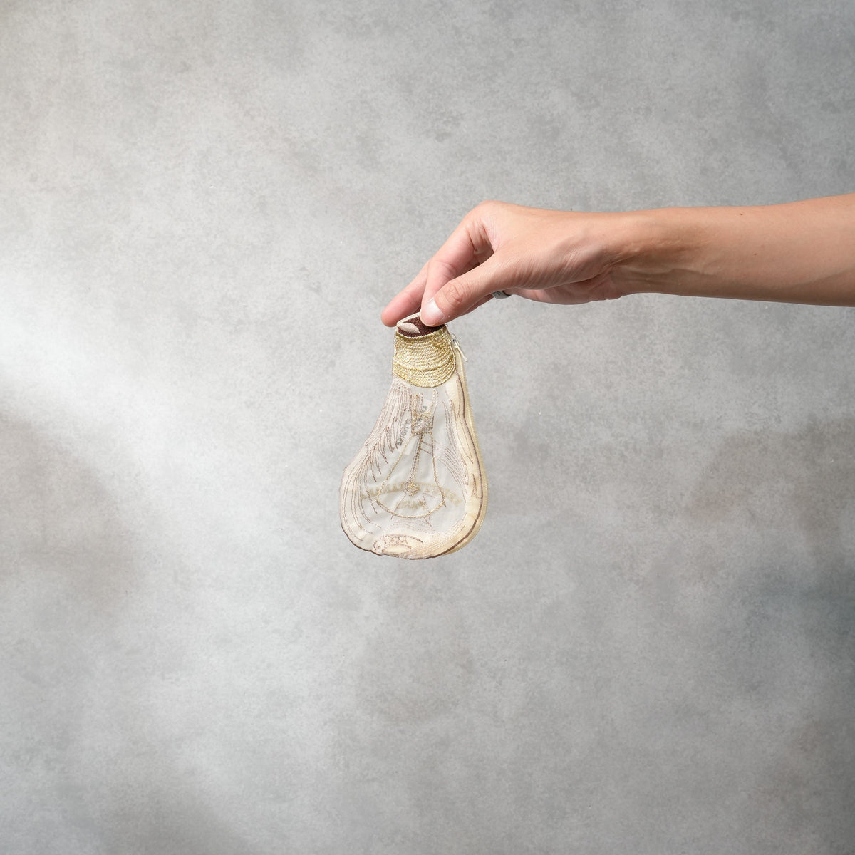 Bulb Pouch