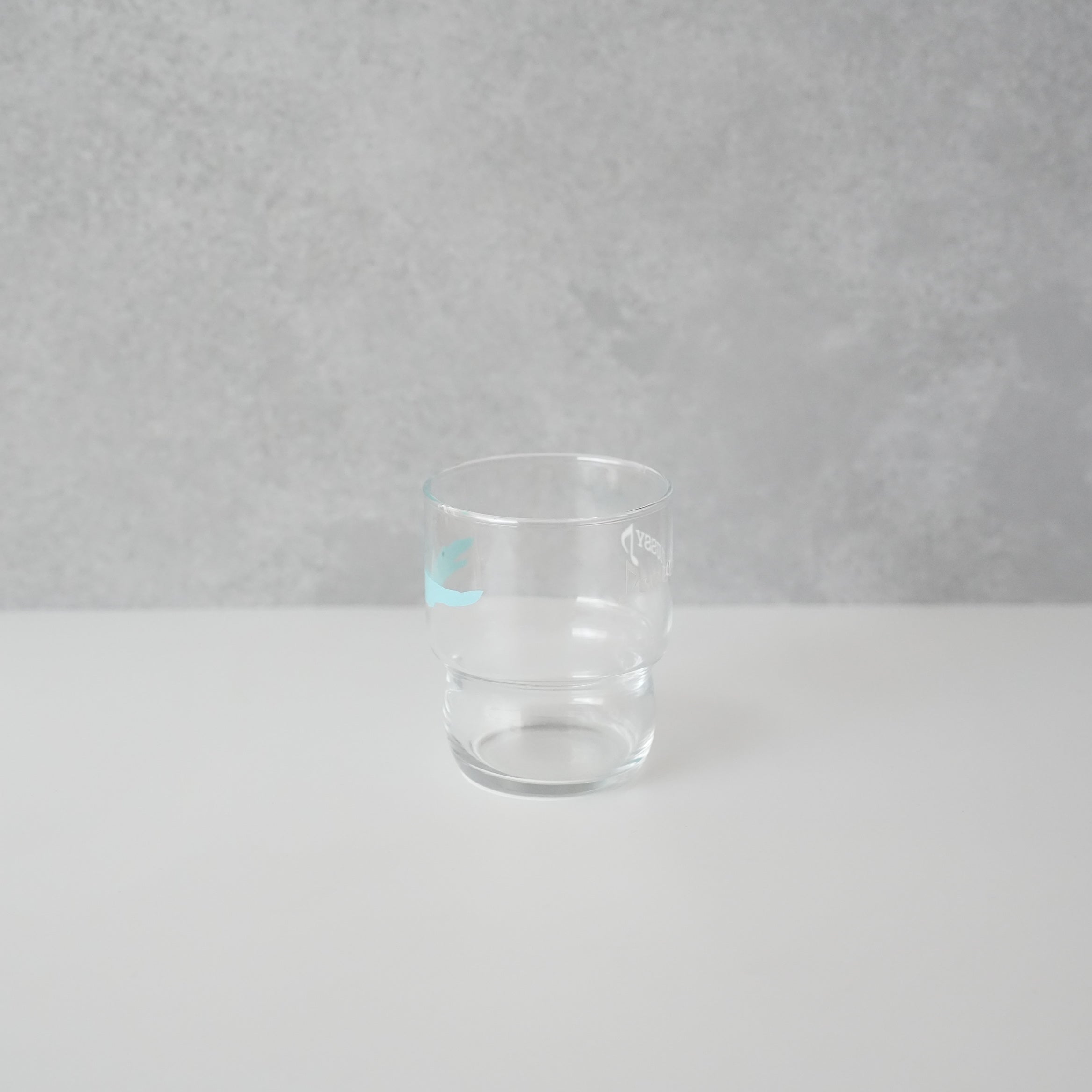 うそみたいなコップ　みずいろのわに プラッシー