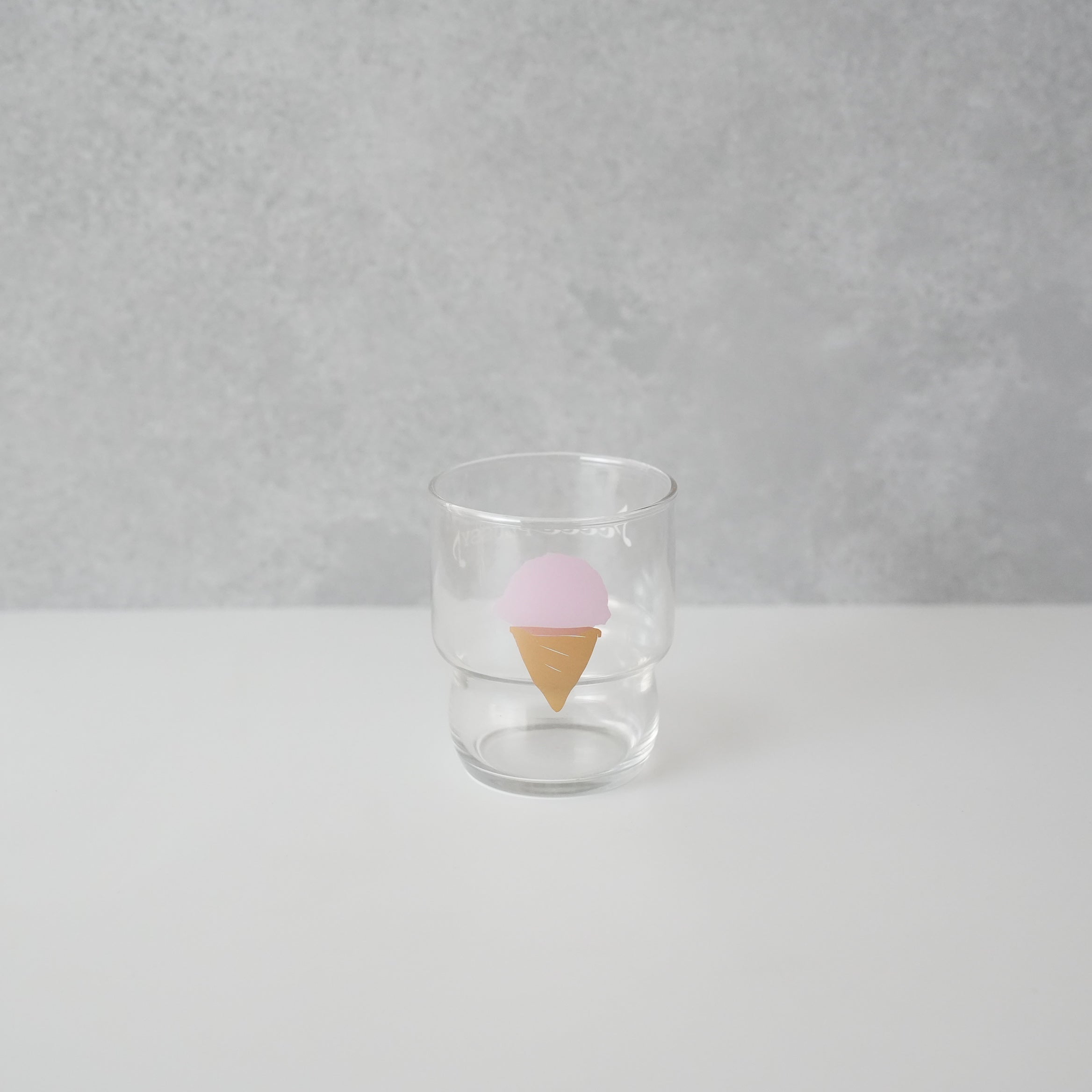 うそみたいなコップ　いちごシャーベット プラッシー