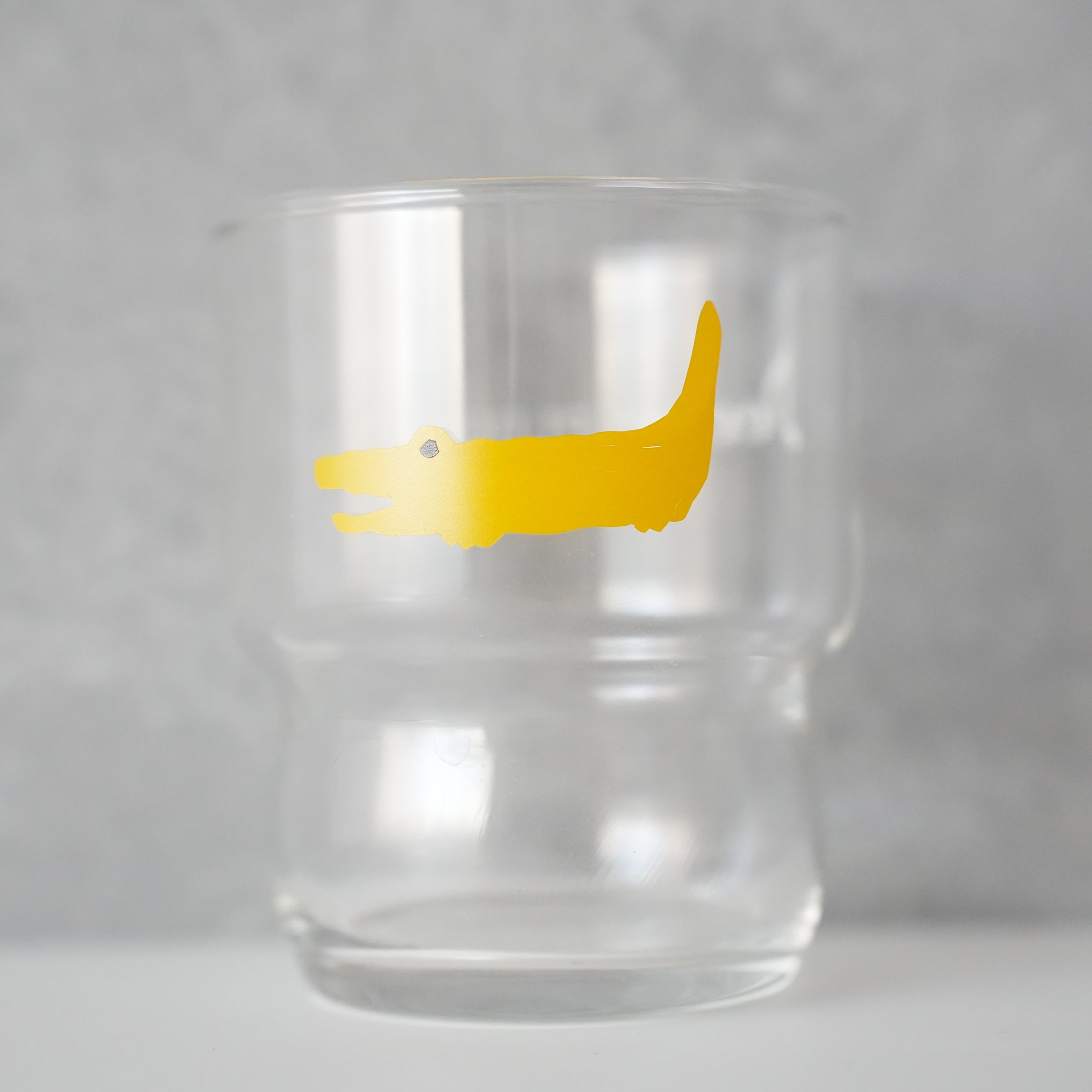 うそみたいなコップ　きいろいわに プラッシー