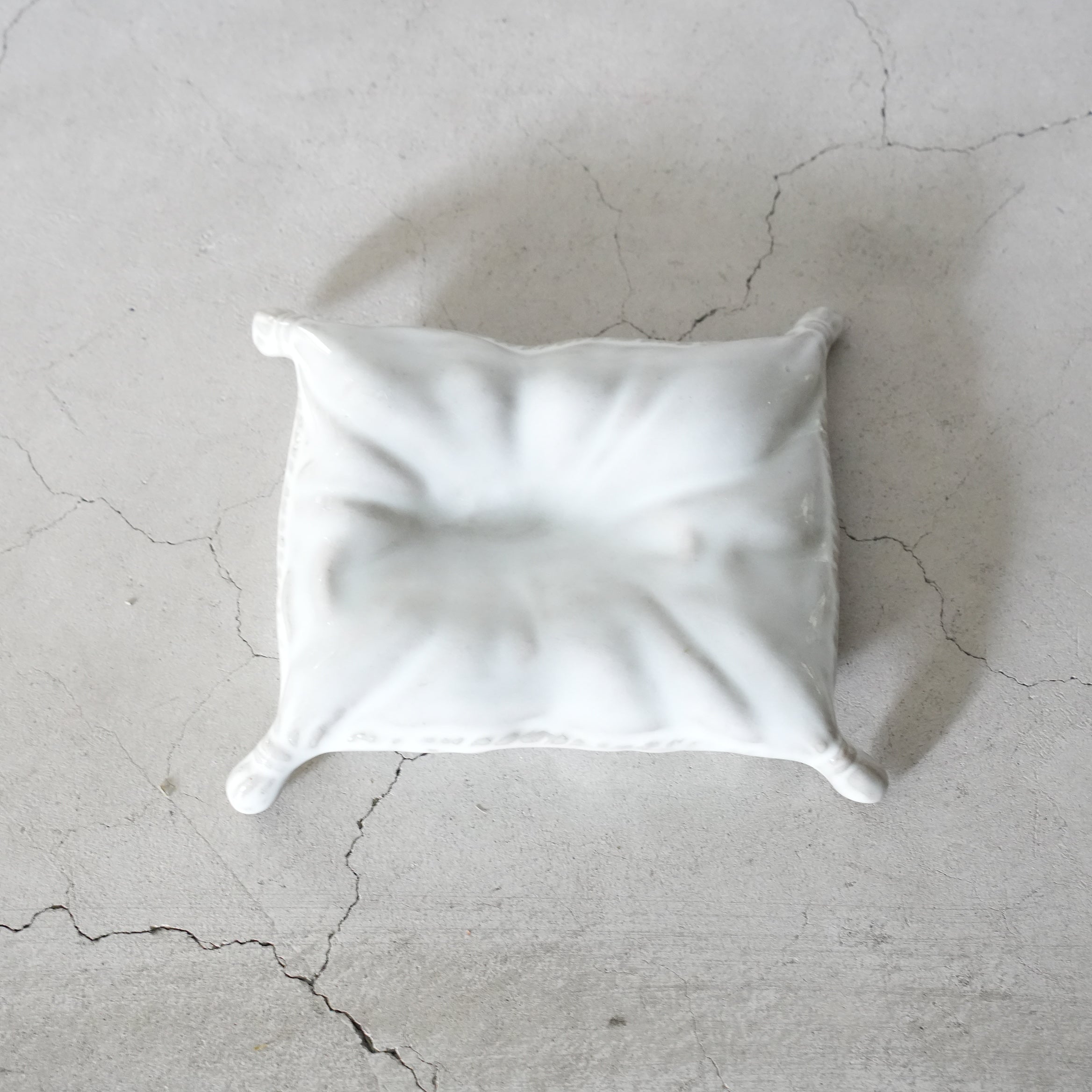 Pillow Utensil Resting TB-036