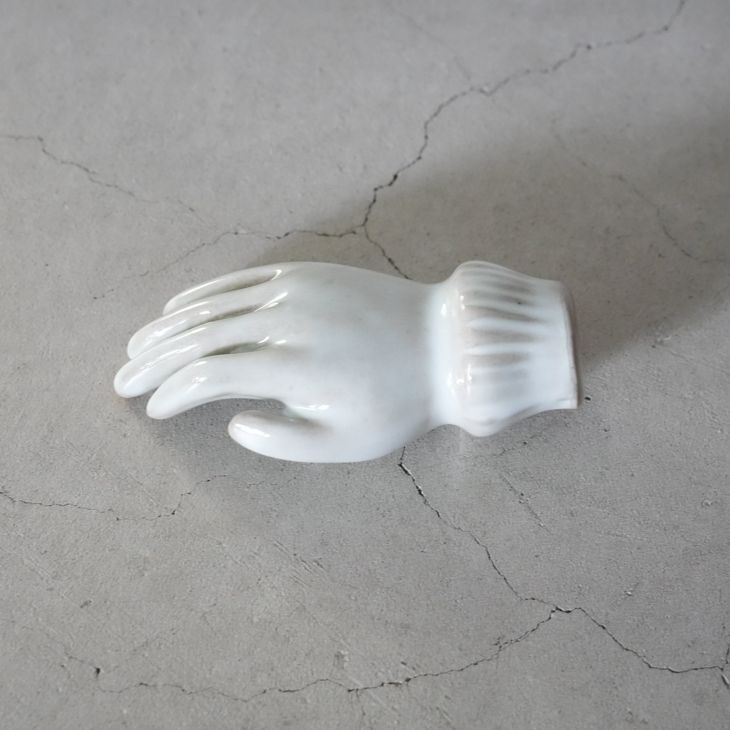 Hand White MS-001-05