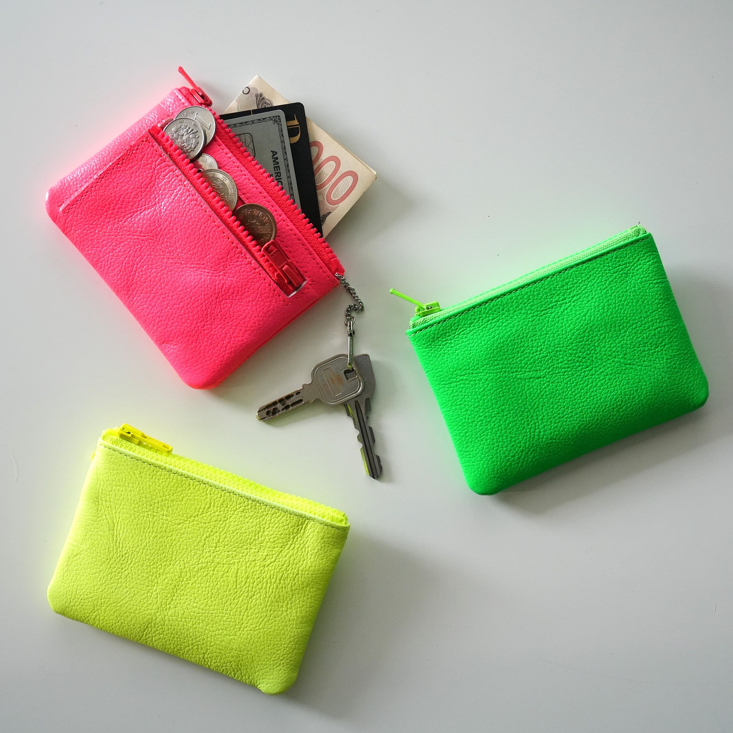 NEON OP POUCH