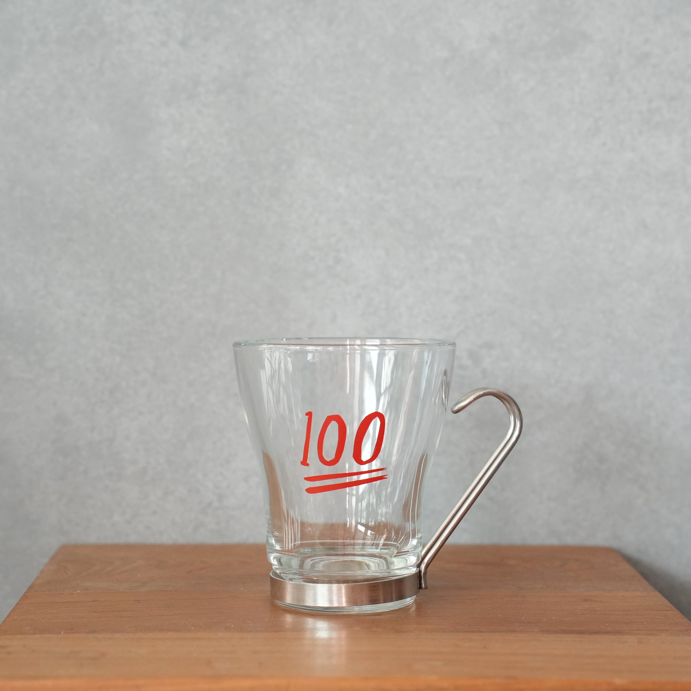 うそみたいなコップ　100点ガラスマグ