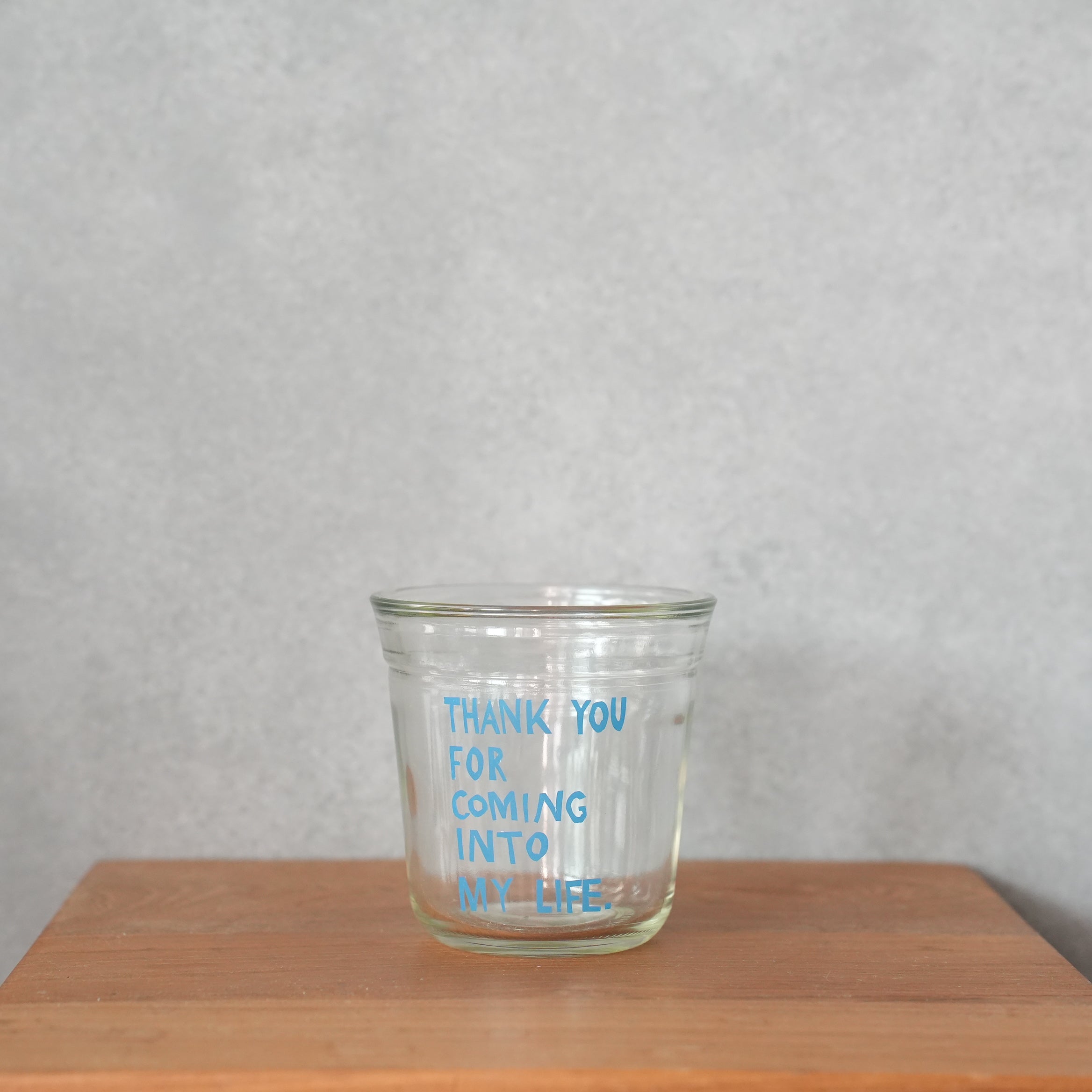 うそみたいなコップ　出会いに感謝するBINKOP