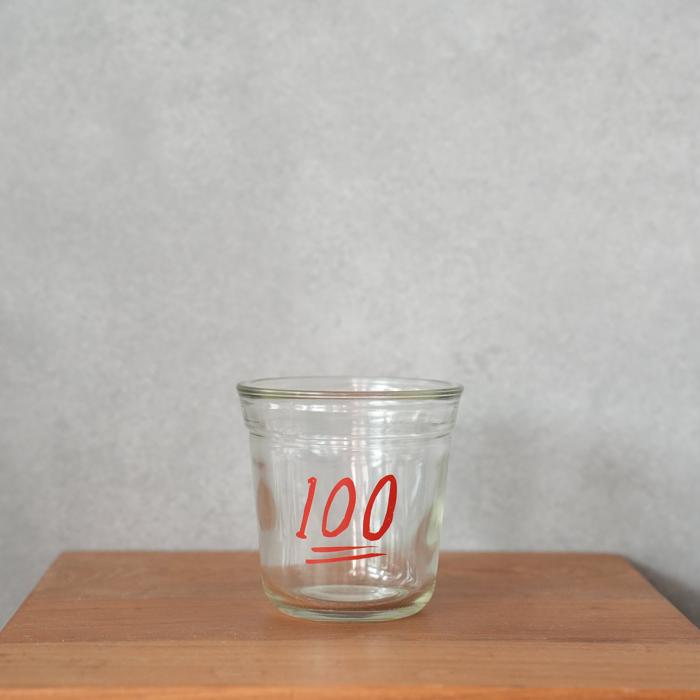 うそみたいなコップ　100点BINKOP