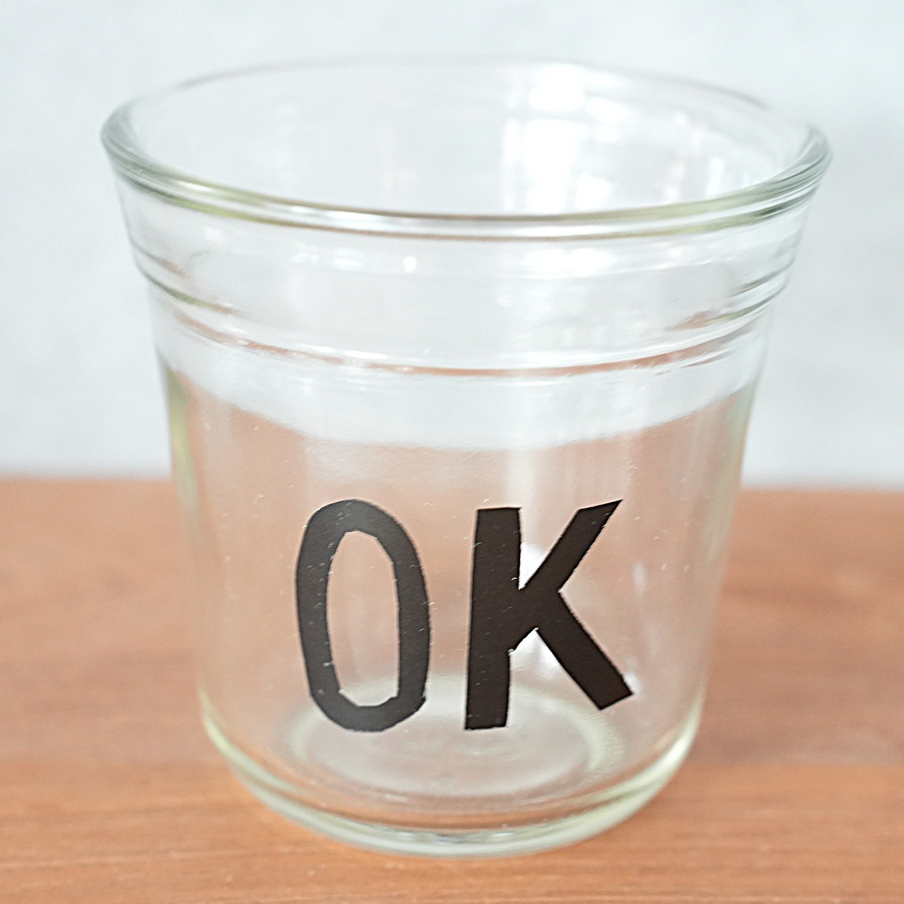 うそみたいなコップ　OKBINKOP