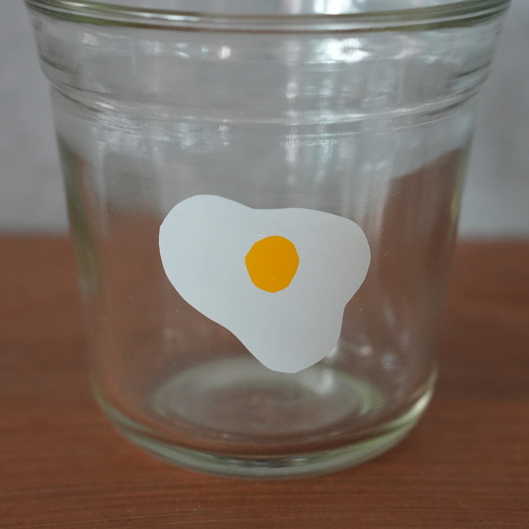 うそみたいなコップ　めだまやきBINKOP