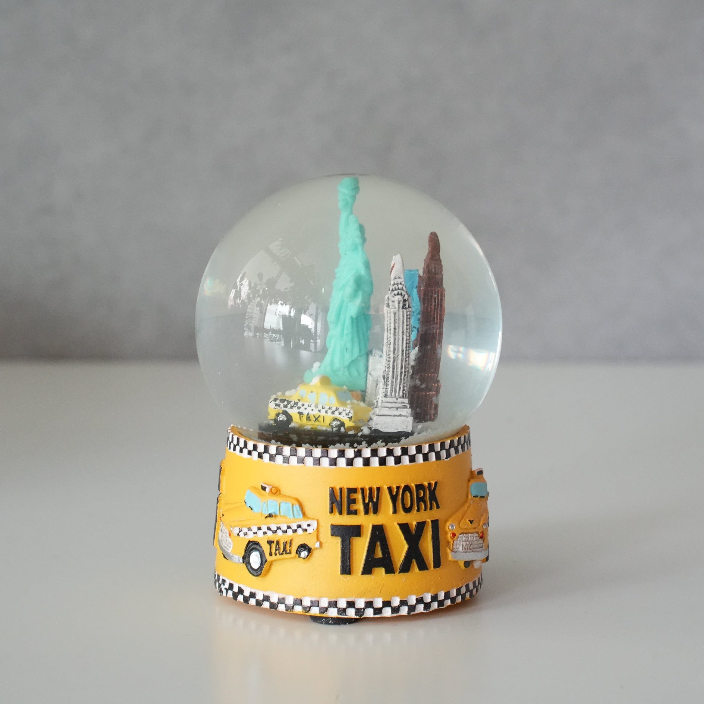 SOUVENIR SNOWGLOBE N.Y