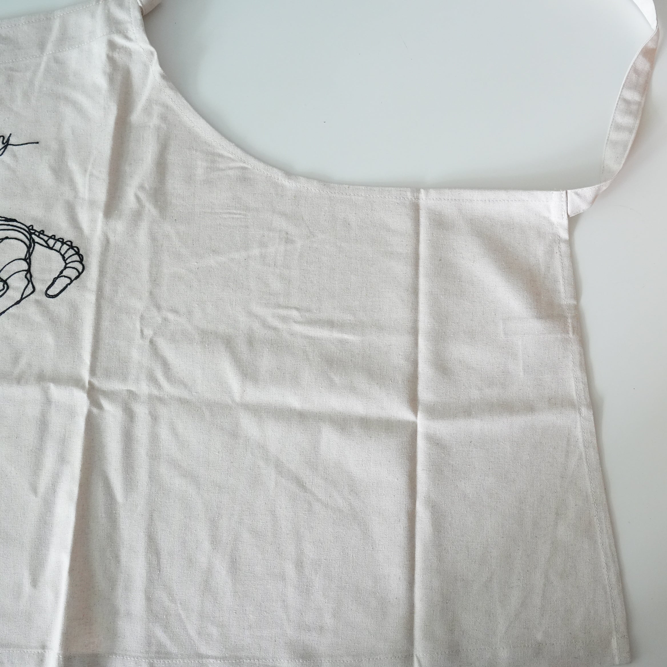 HAyU 刺繍ショートエプロン