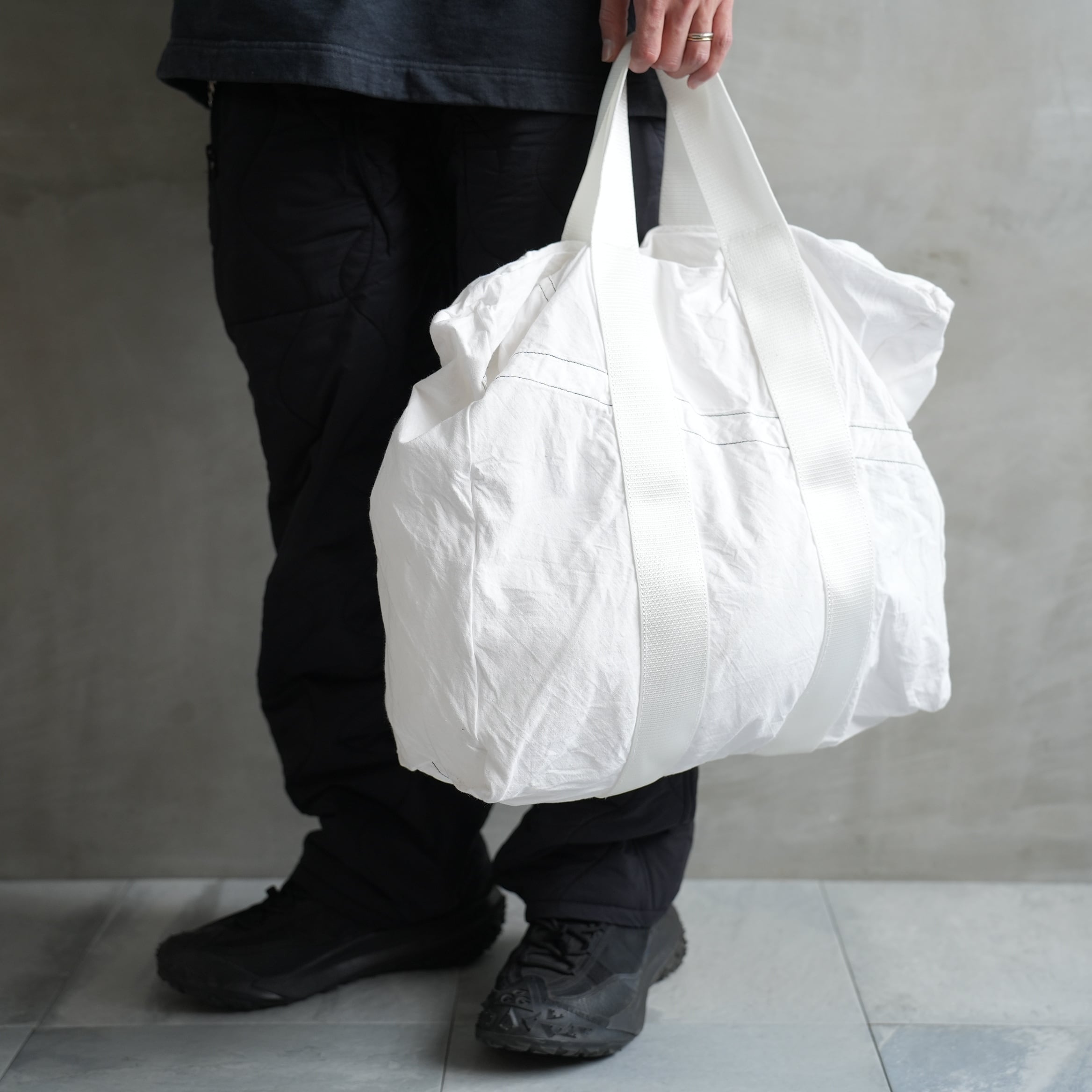 VINTAGE PARACHUTE TOTE BAG　White Belt