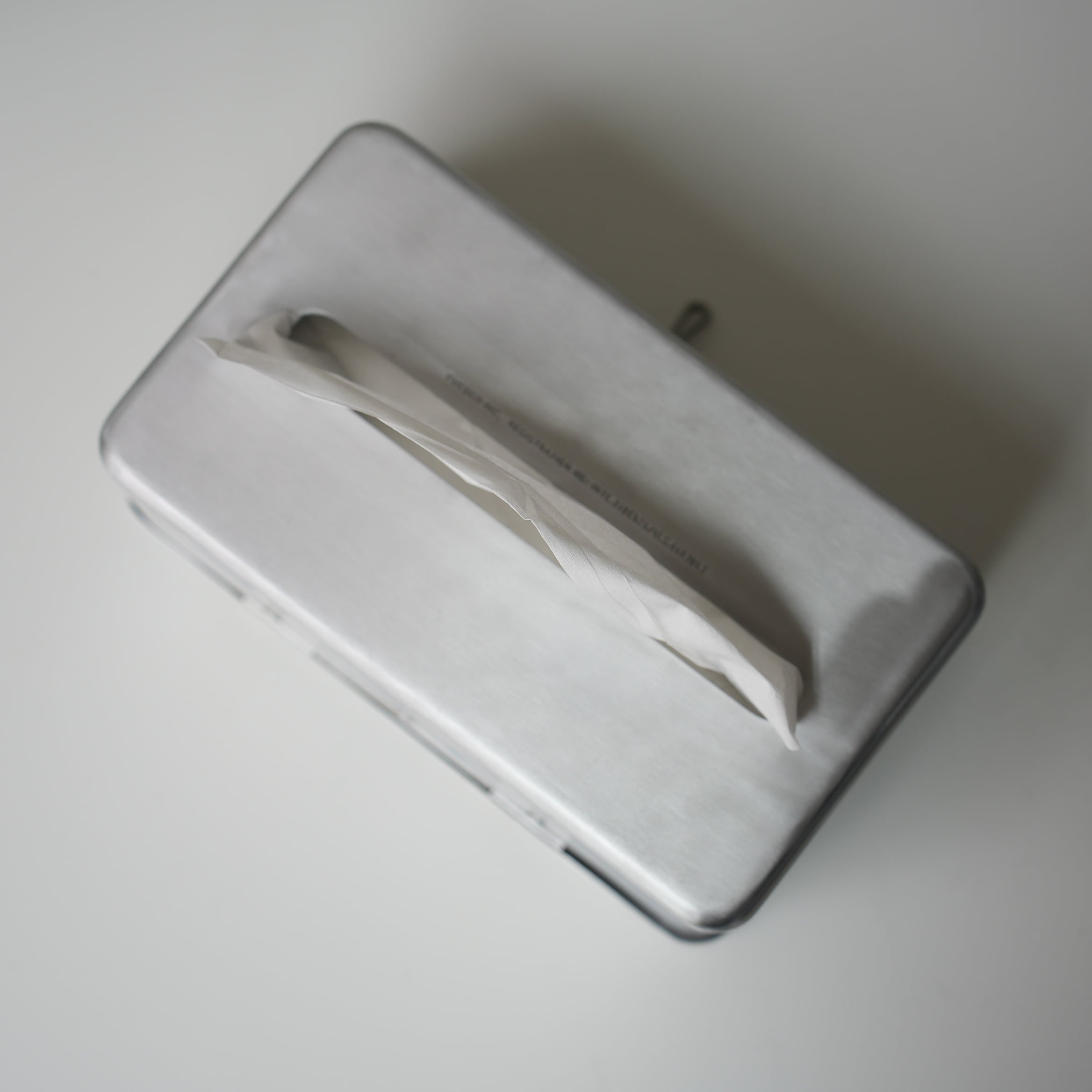 WALL-MOUNTED PAPER TOWEL CASE Matte Finish