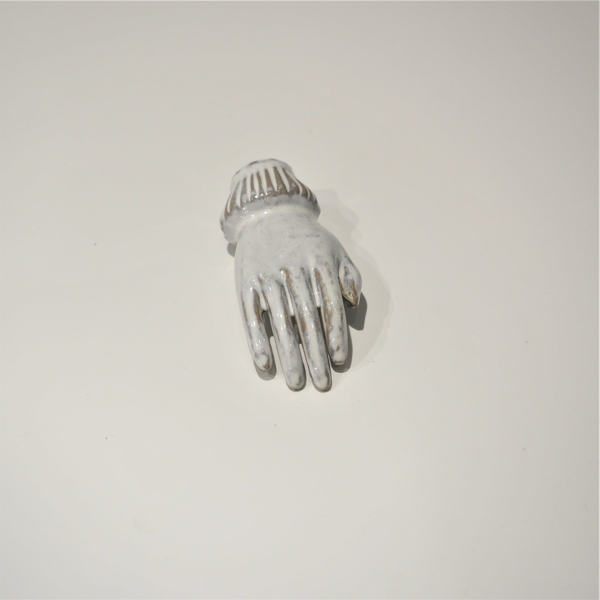 Hand White MS-001-05