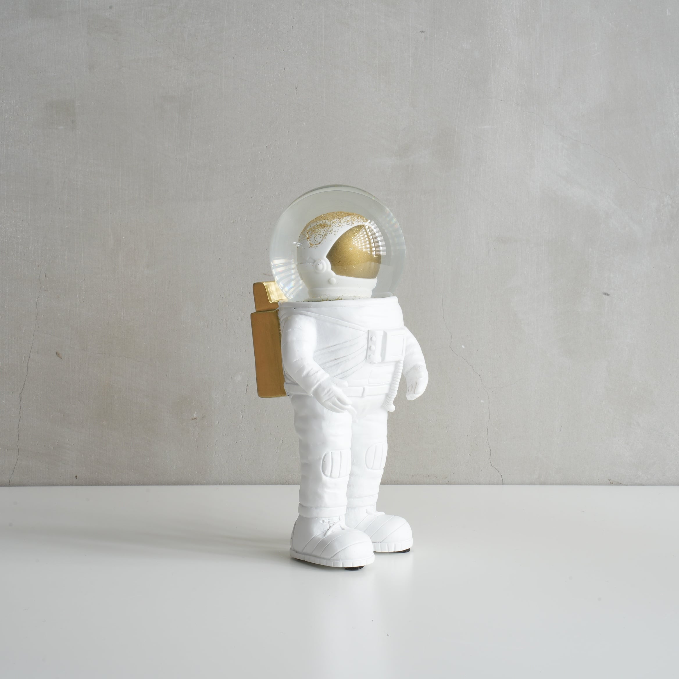 Snow Globe Astronaut