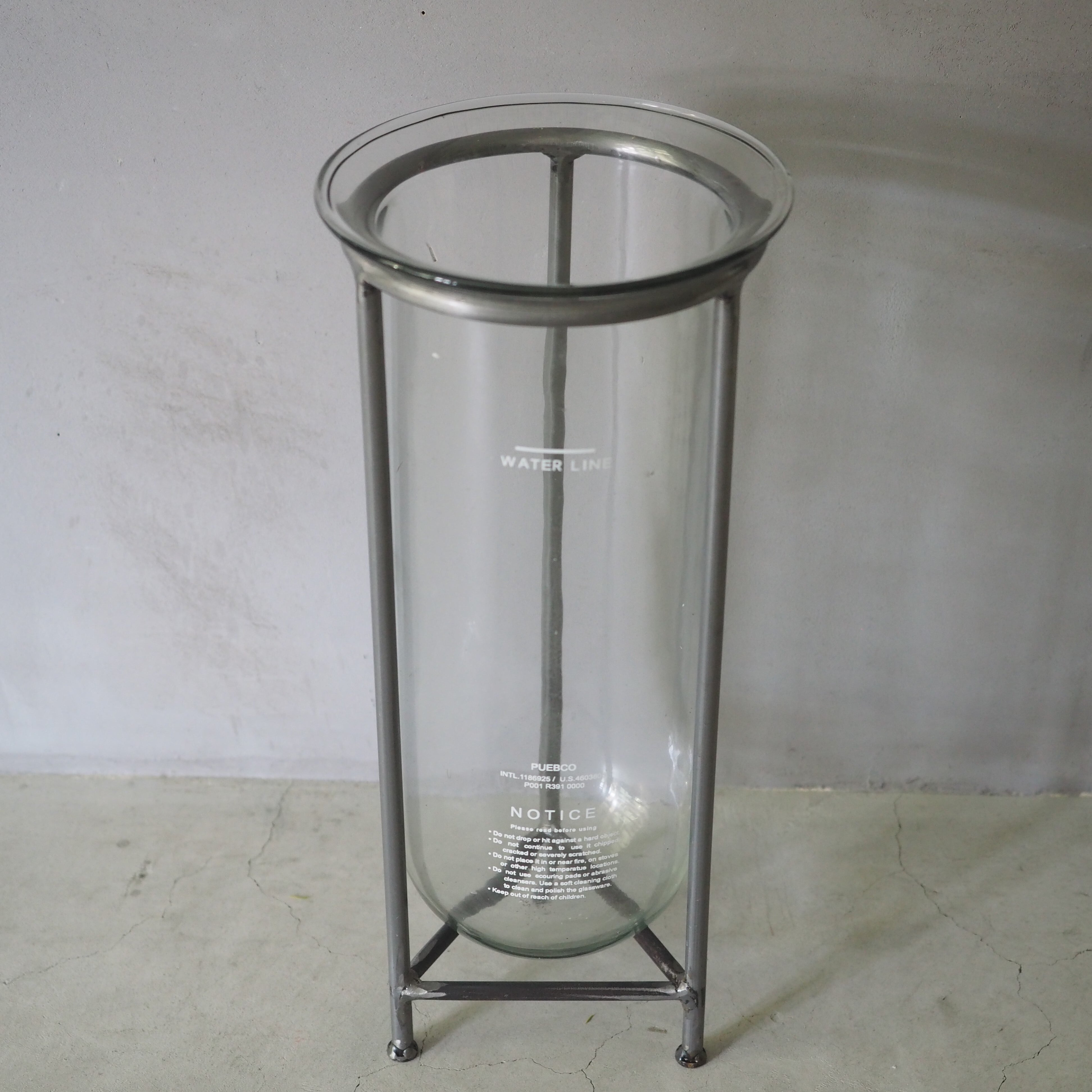 GLASS TUBE WITH STAND