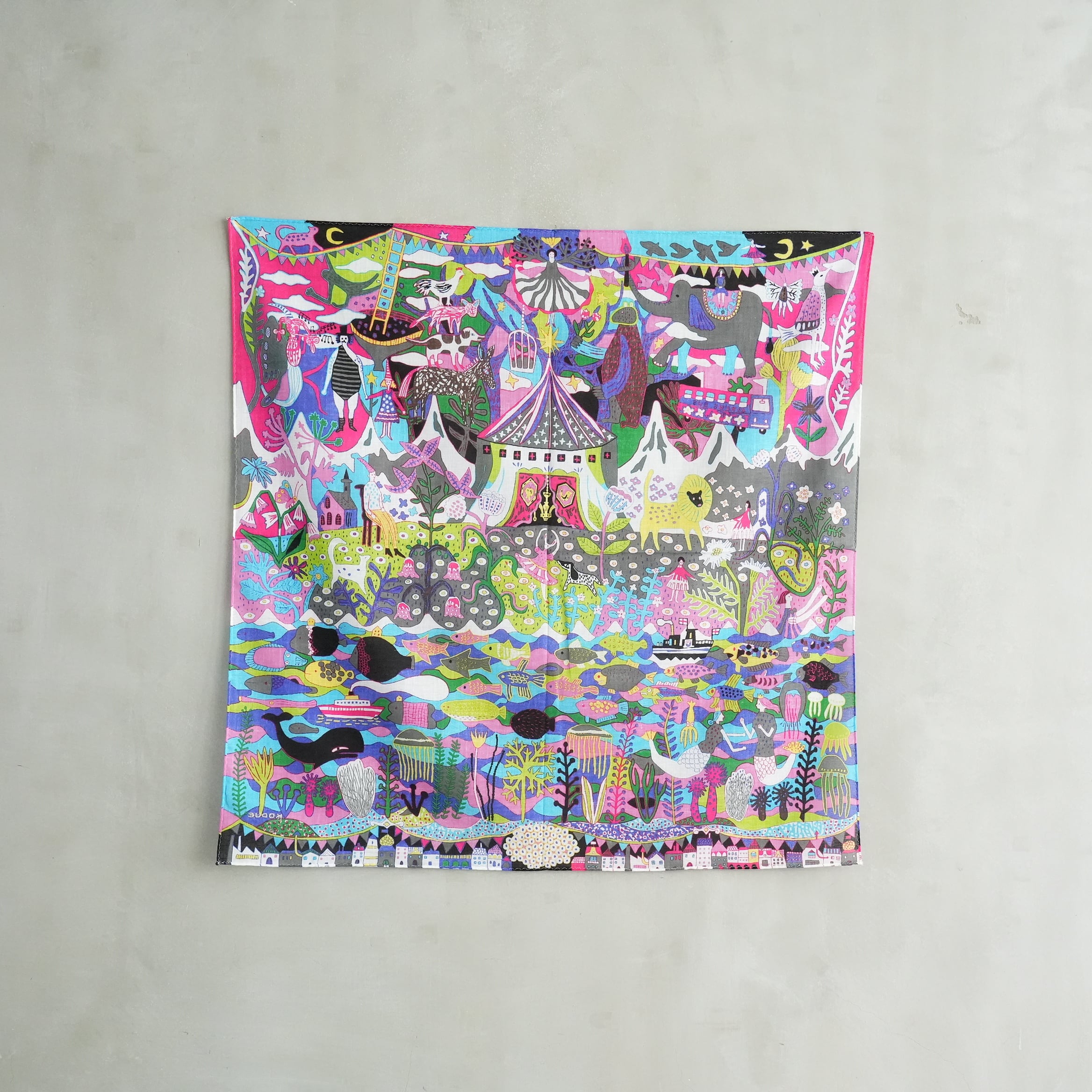 KODUE HIBINO Handkerchief　サーカス