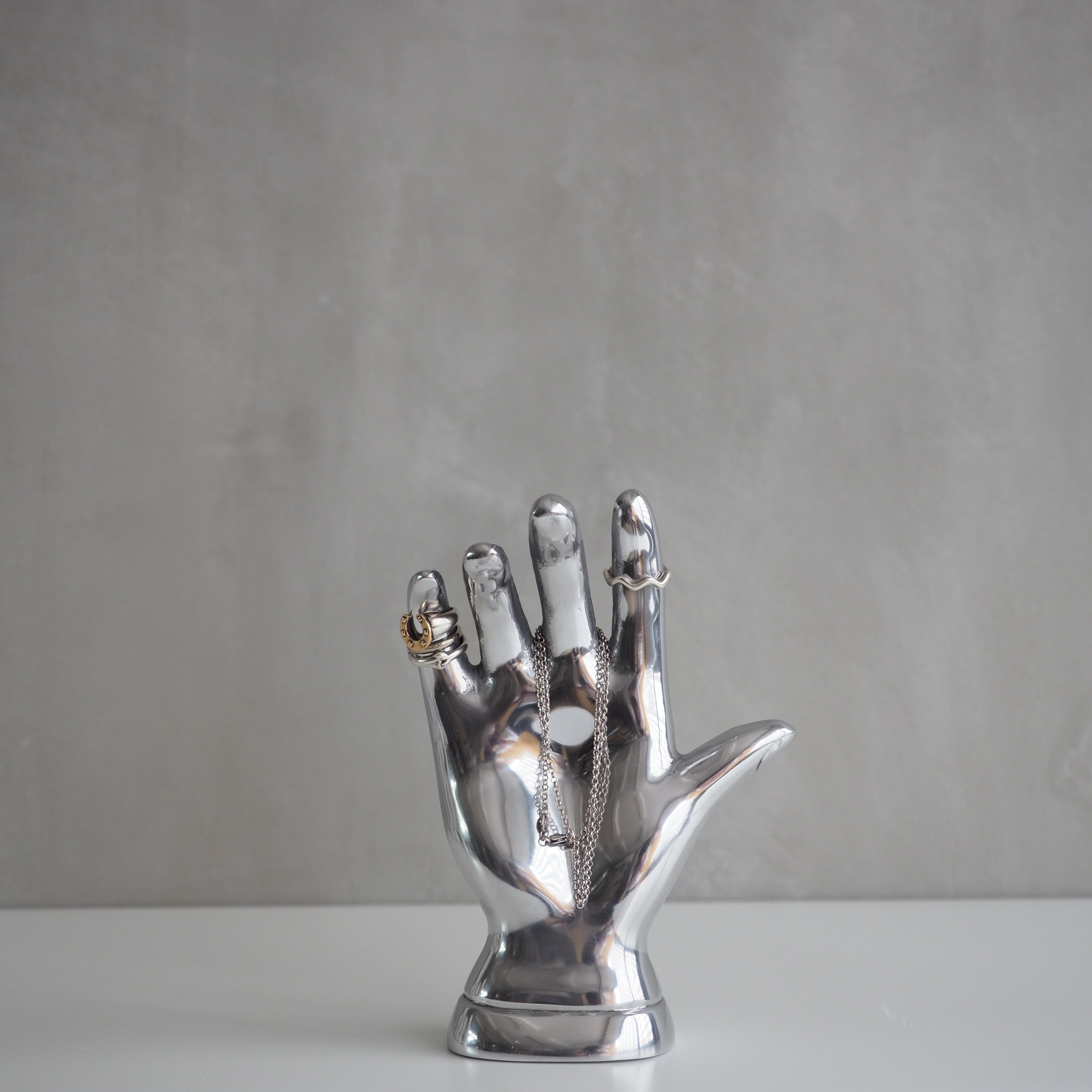 ALUMINIUM HAND