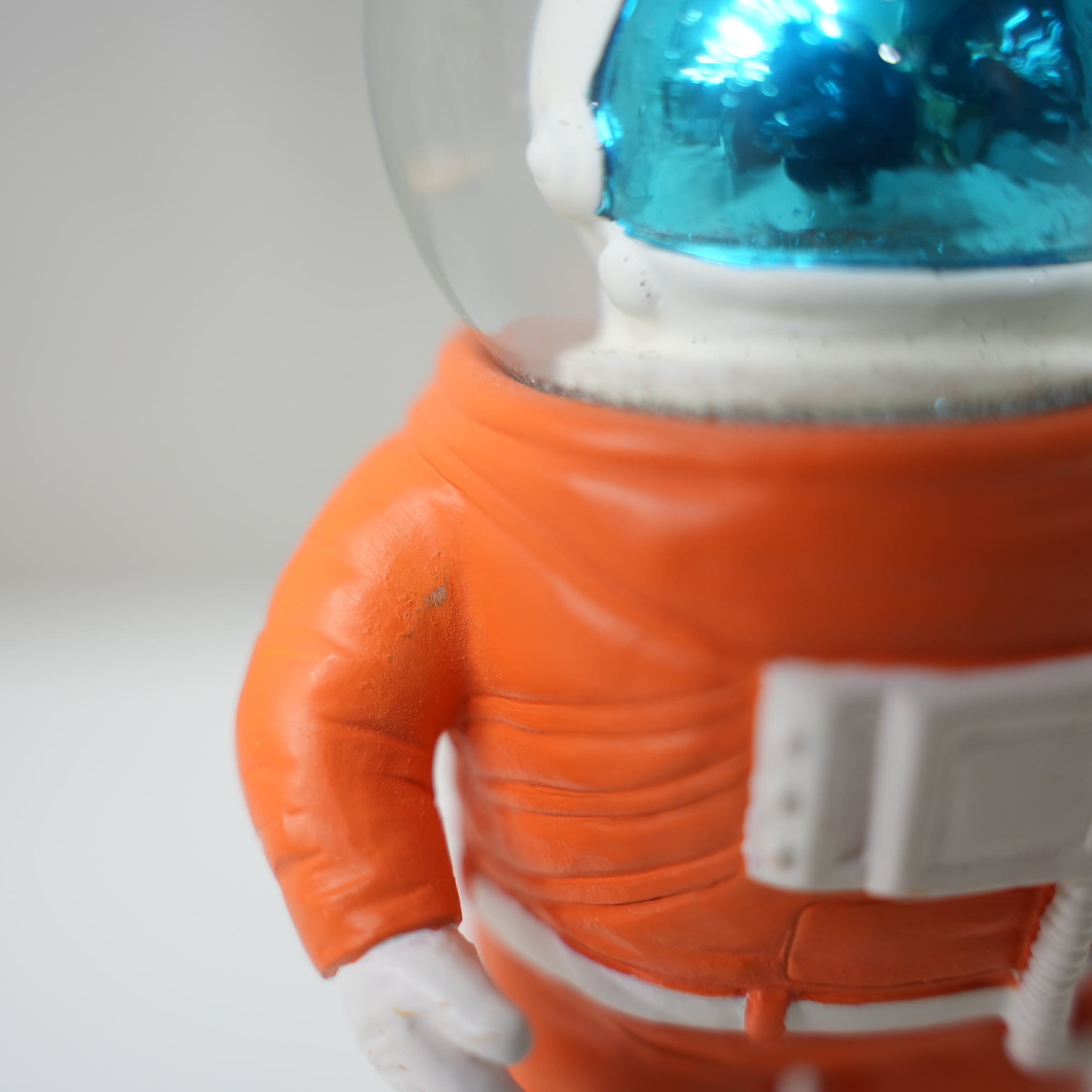 Snow Globe Marstronaut