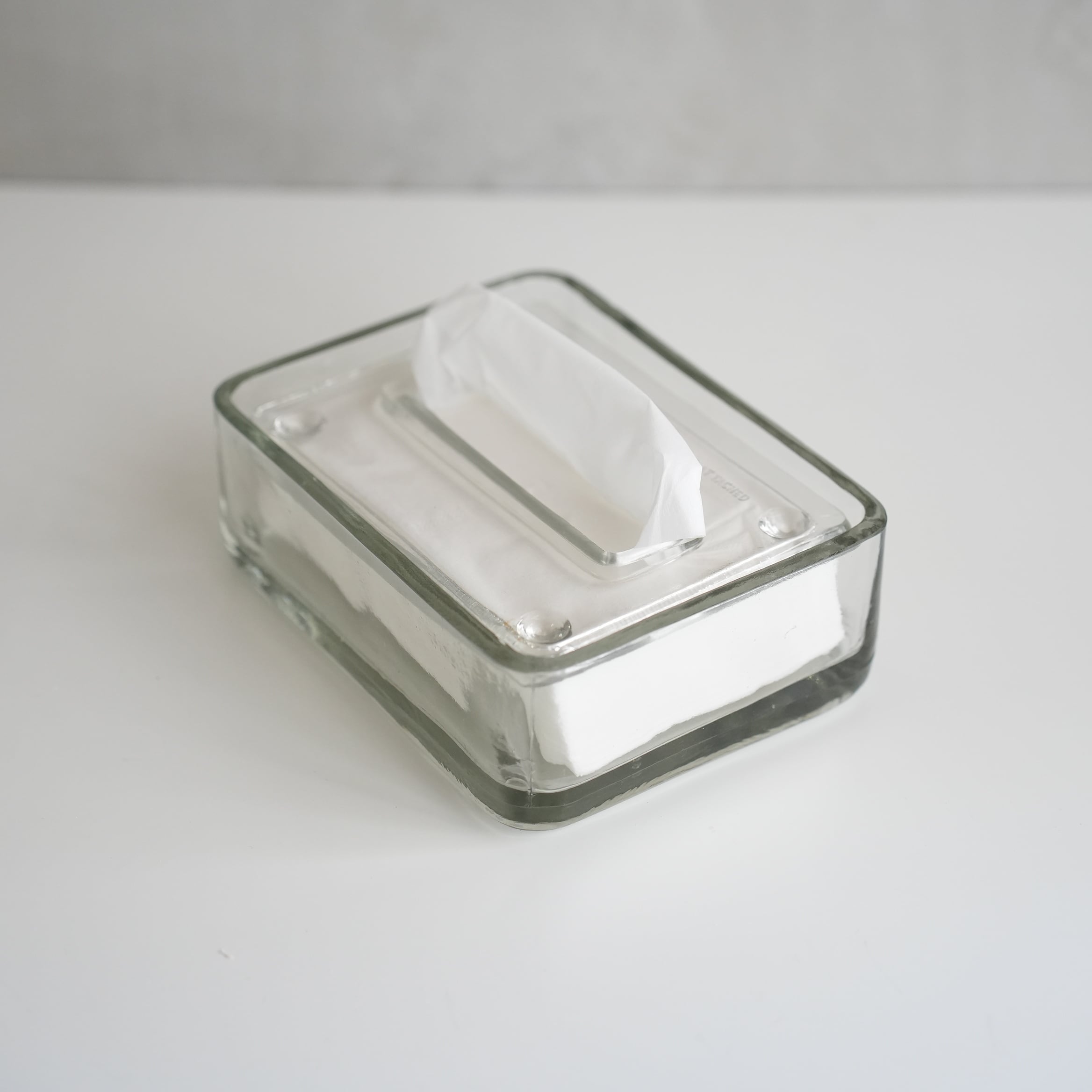 Glass Compact Tissue Case