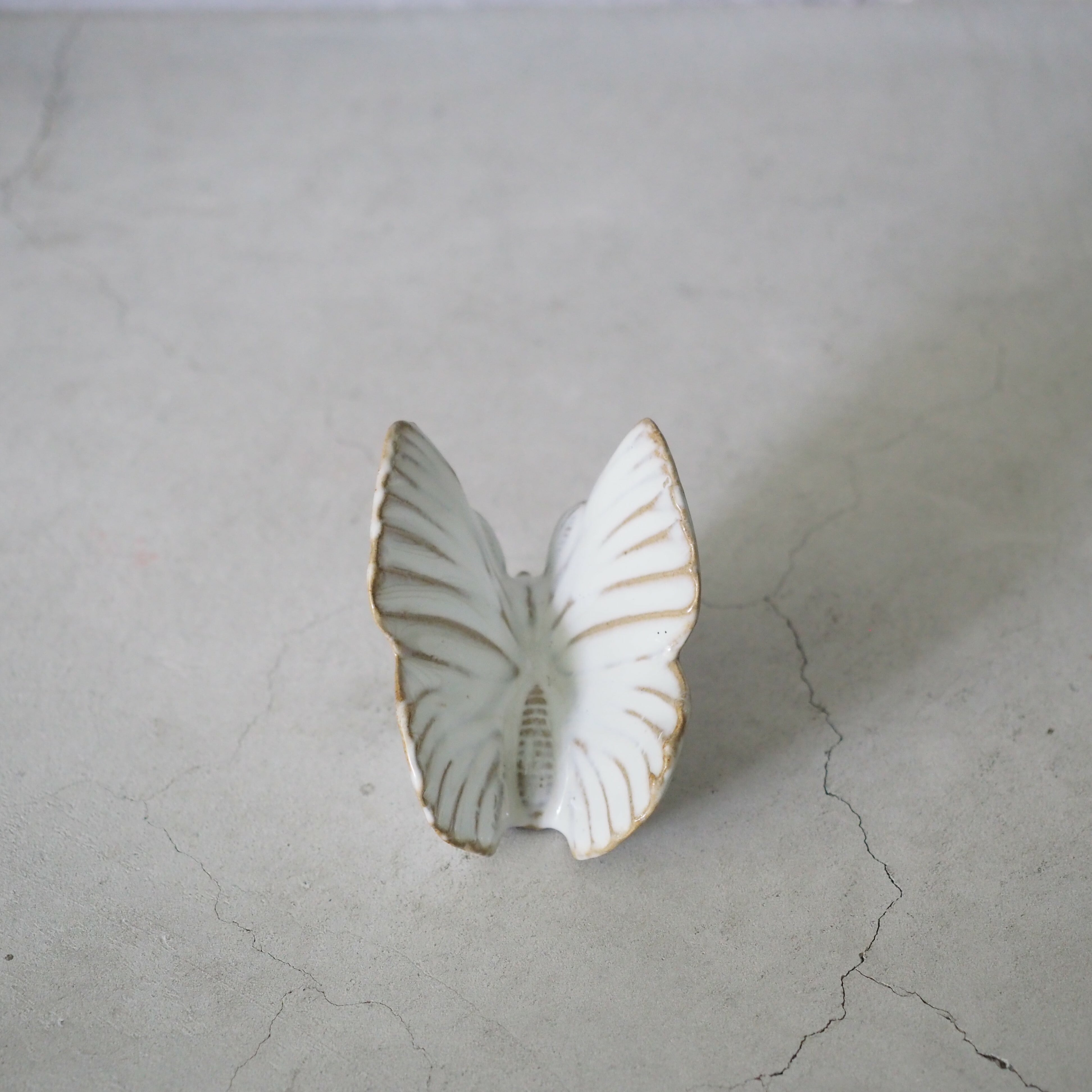 Butterfly Ⅱ White　BF-002-05