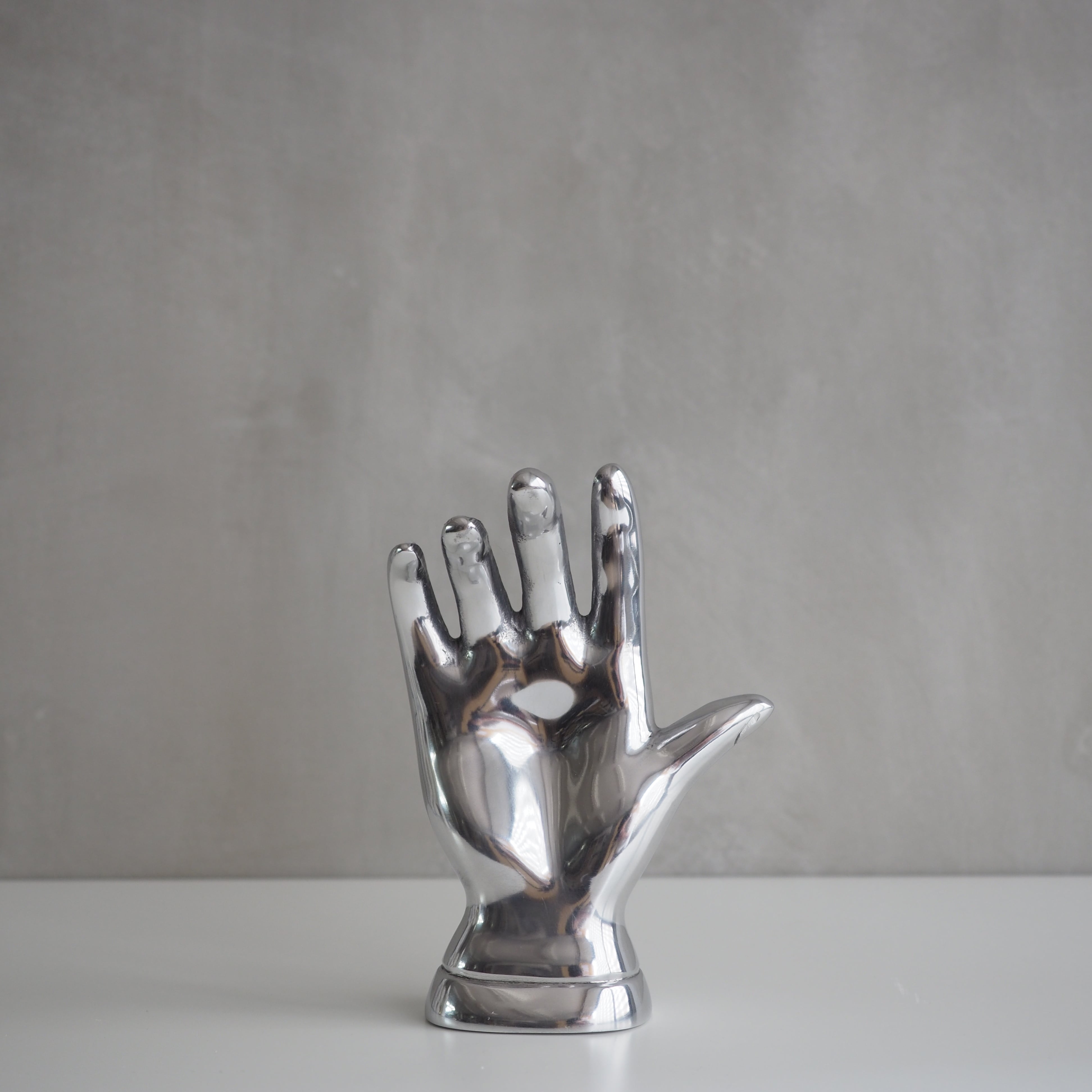 ALUMINIUM HAND