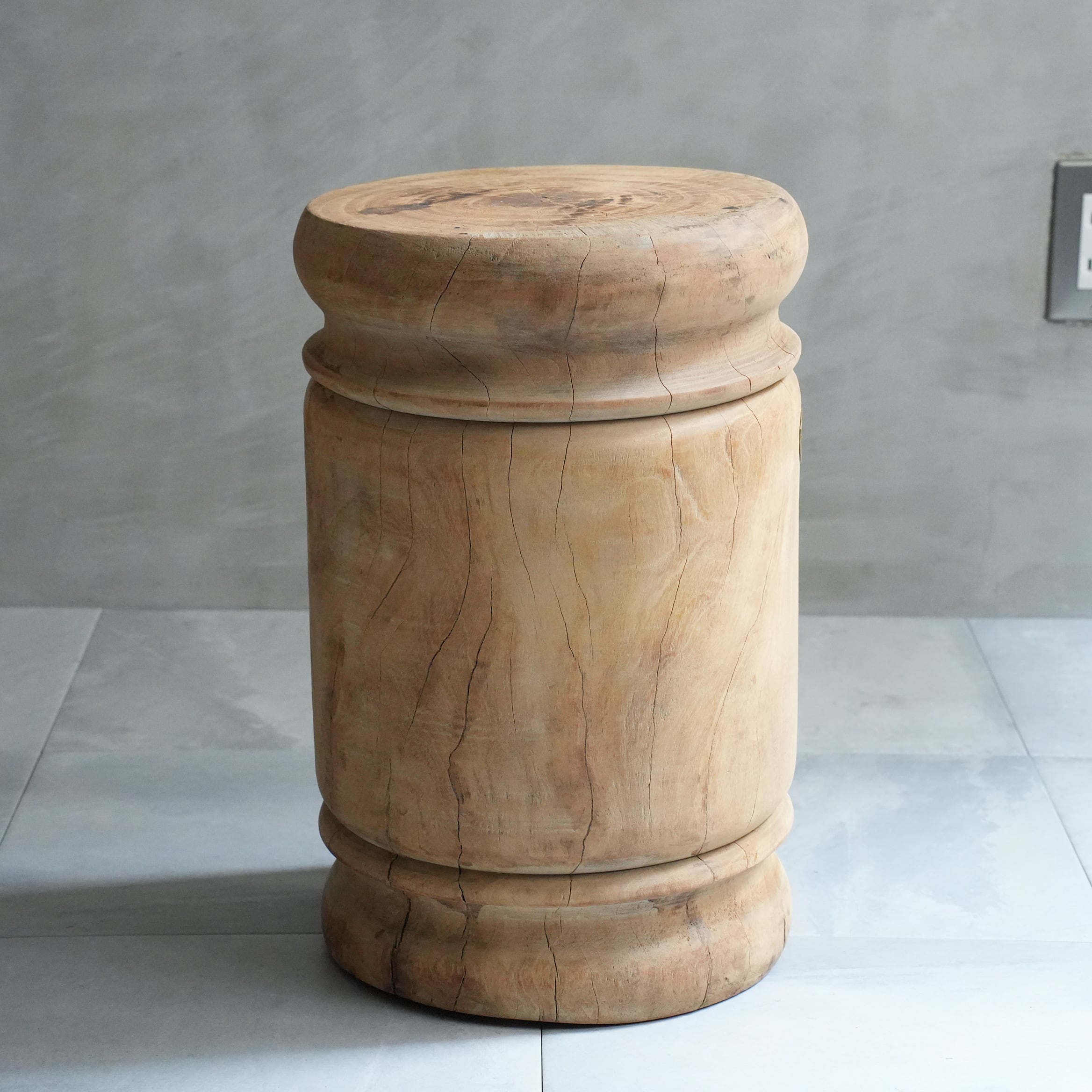 SOLID WOODEN STOOL