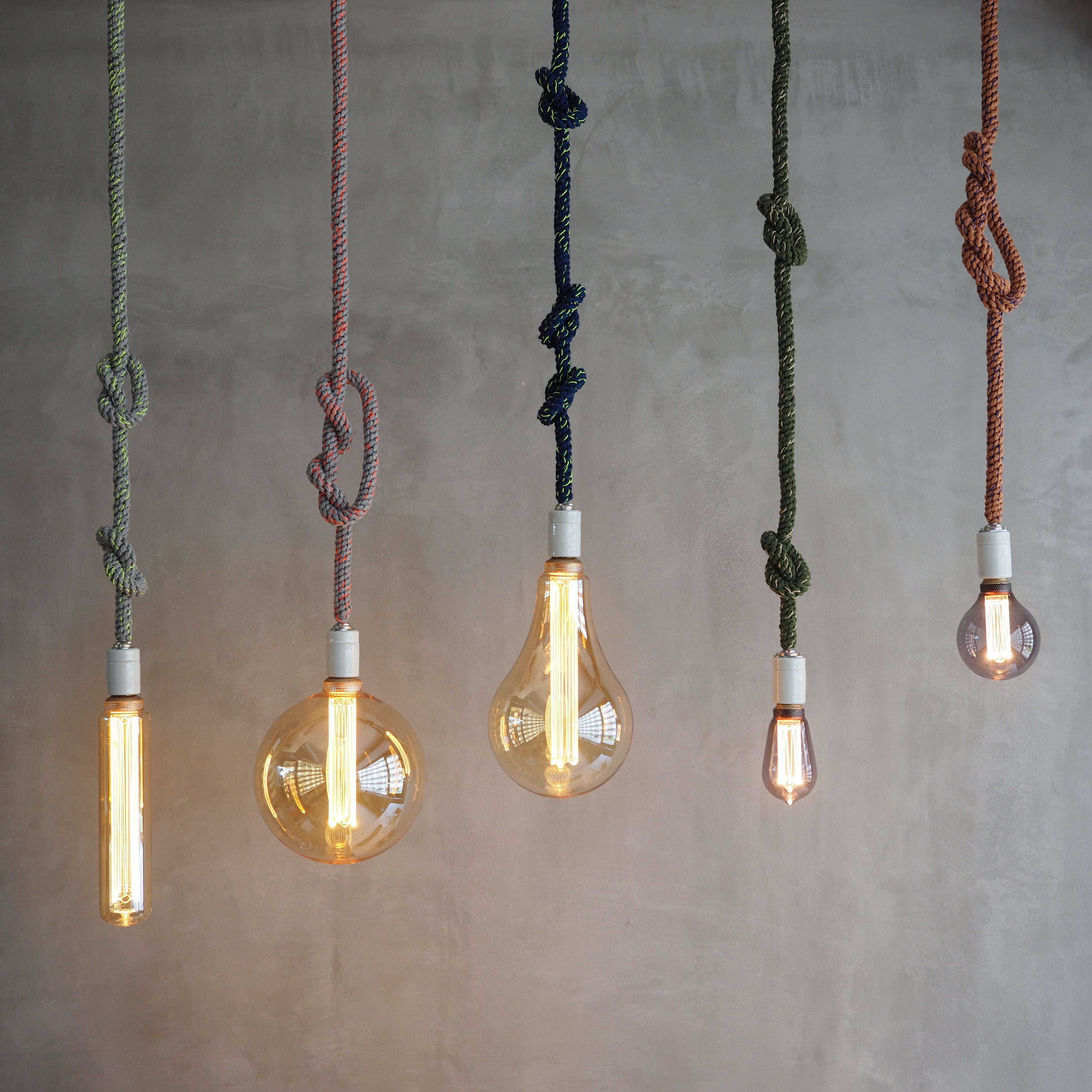 KNOT PENDANT LIGHT