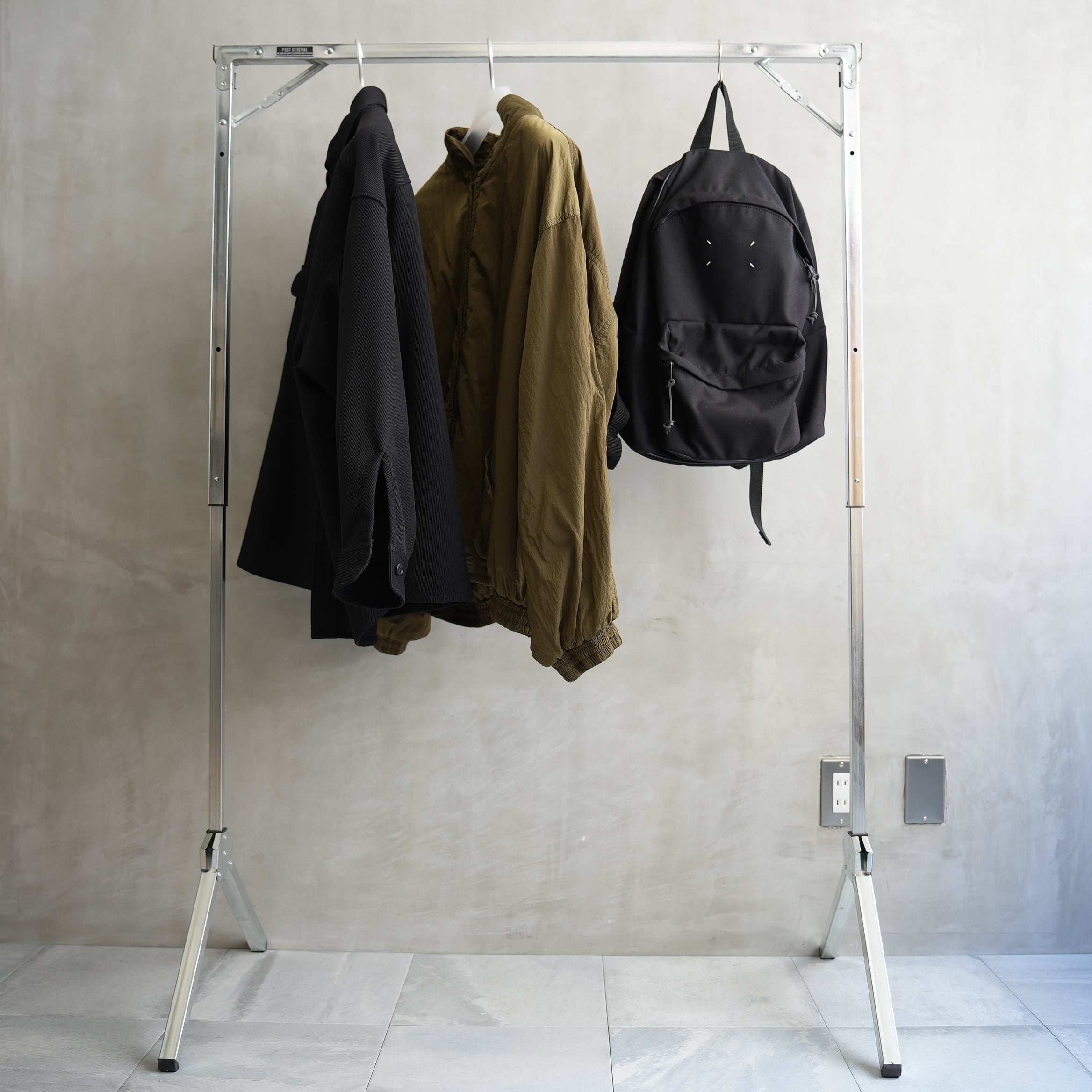 EXHIBITION FOLDABLE HANGER RACK　ブラック