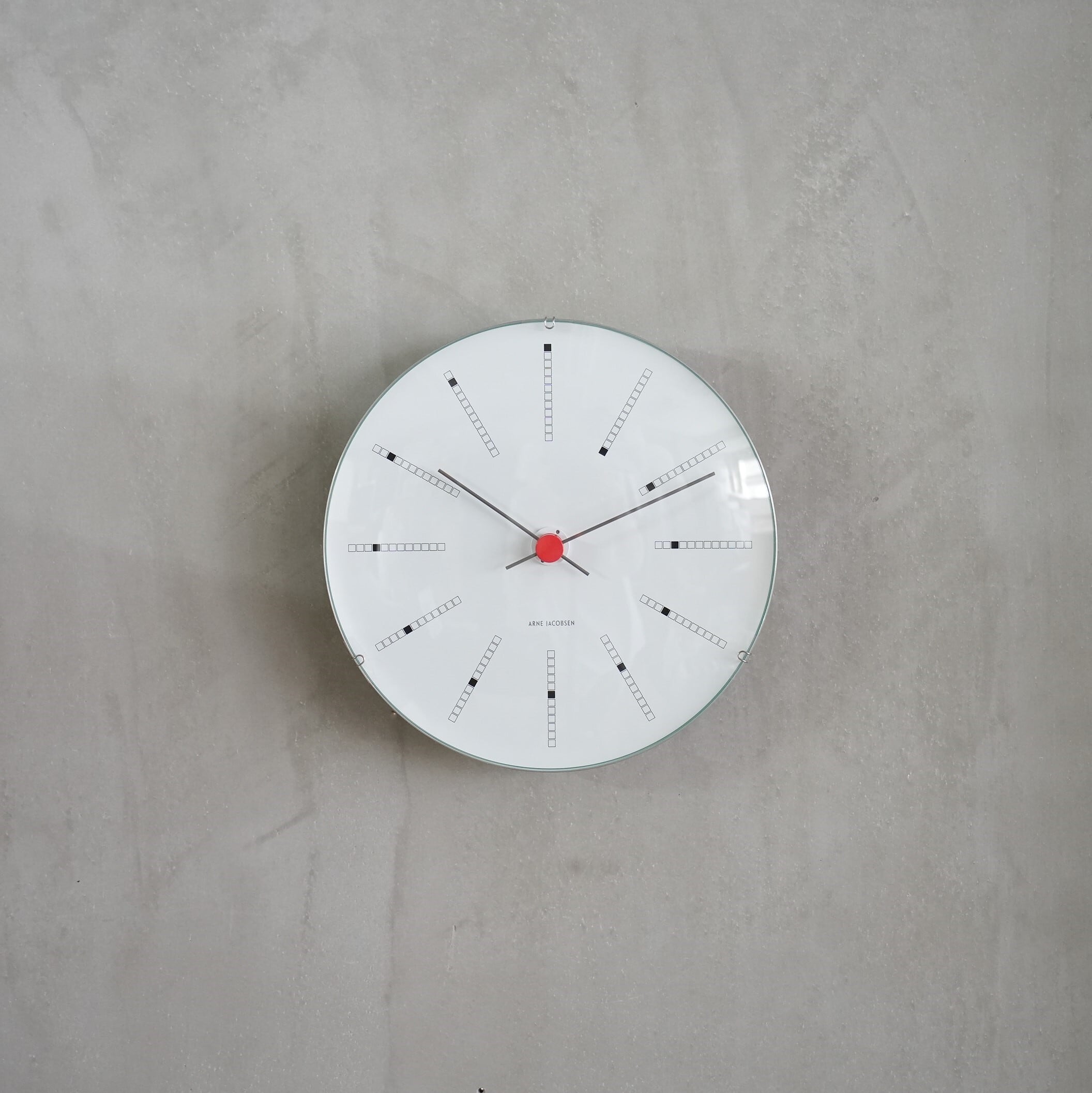 ARNE JACOBSEN Wall Clock Bankers 210mm