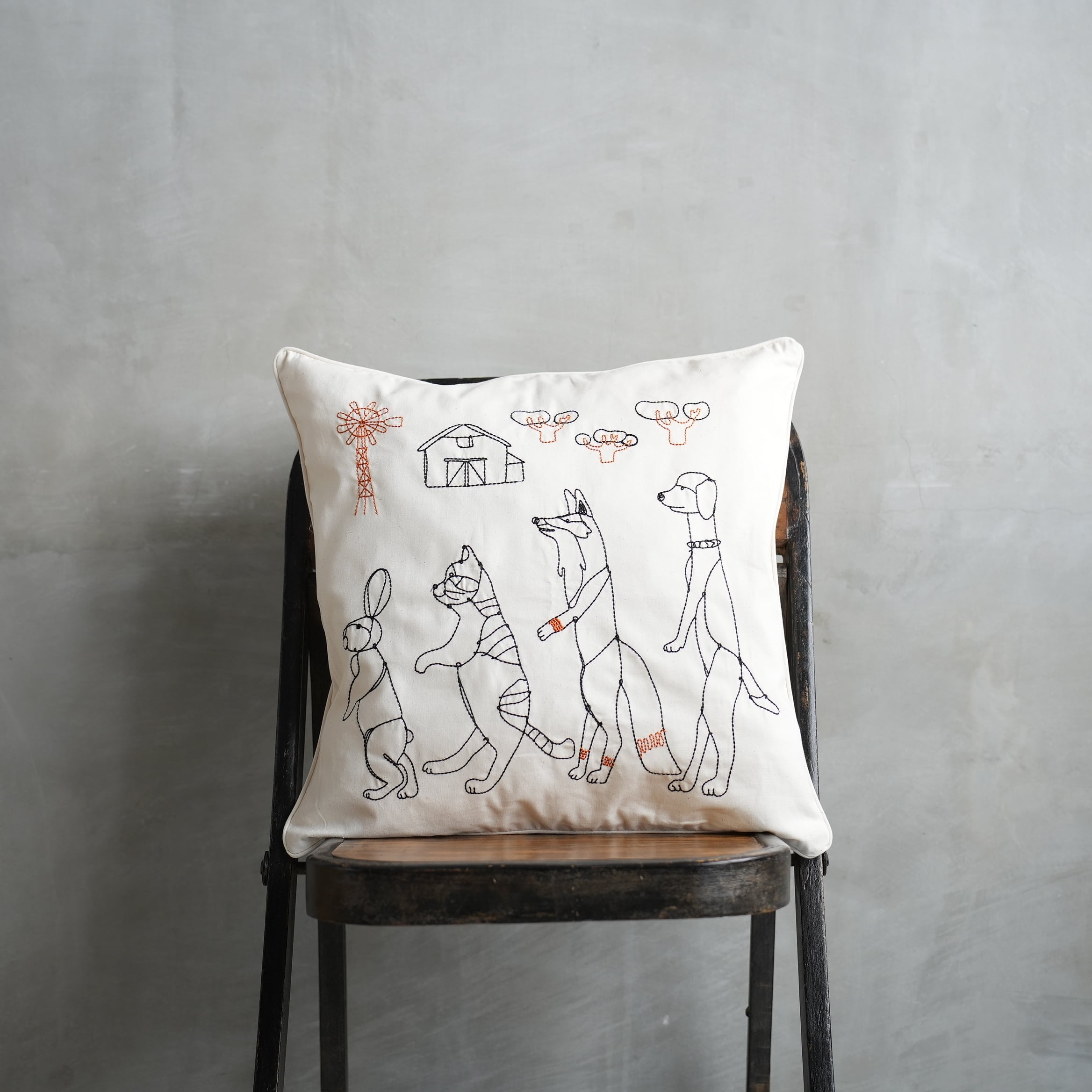 HAyU Cushion Cover　Our Animal Friends