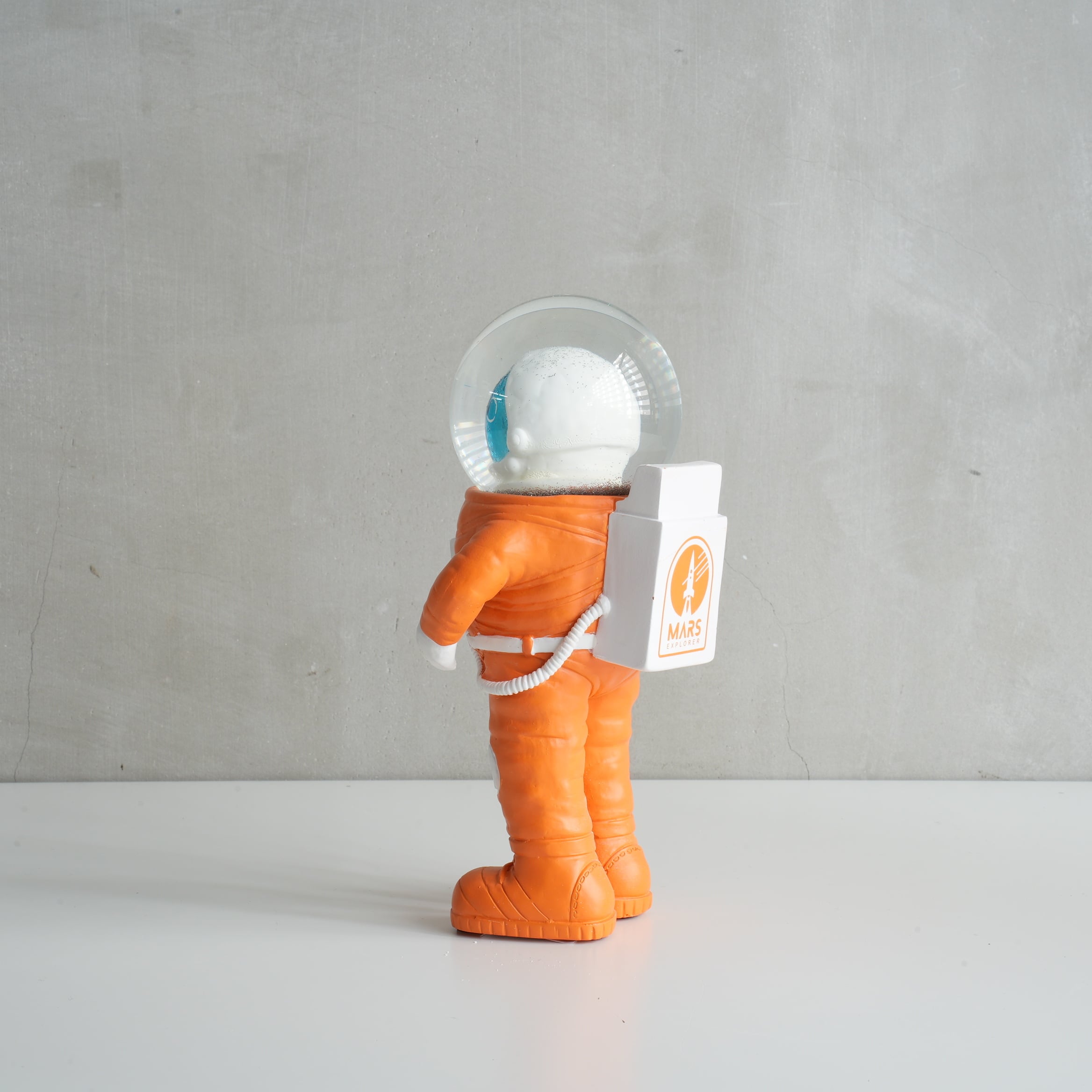 Snow Globe Marstronaut