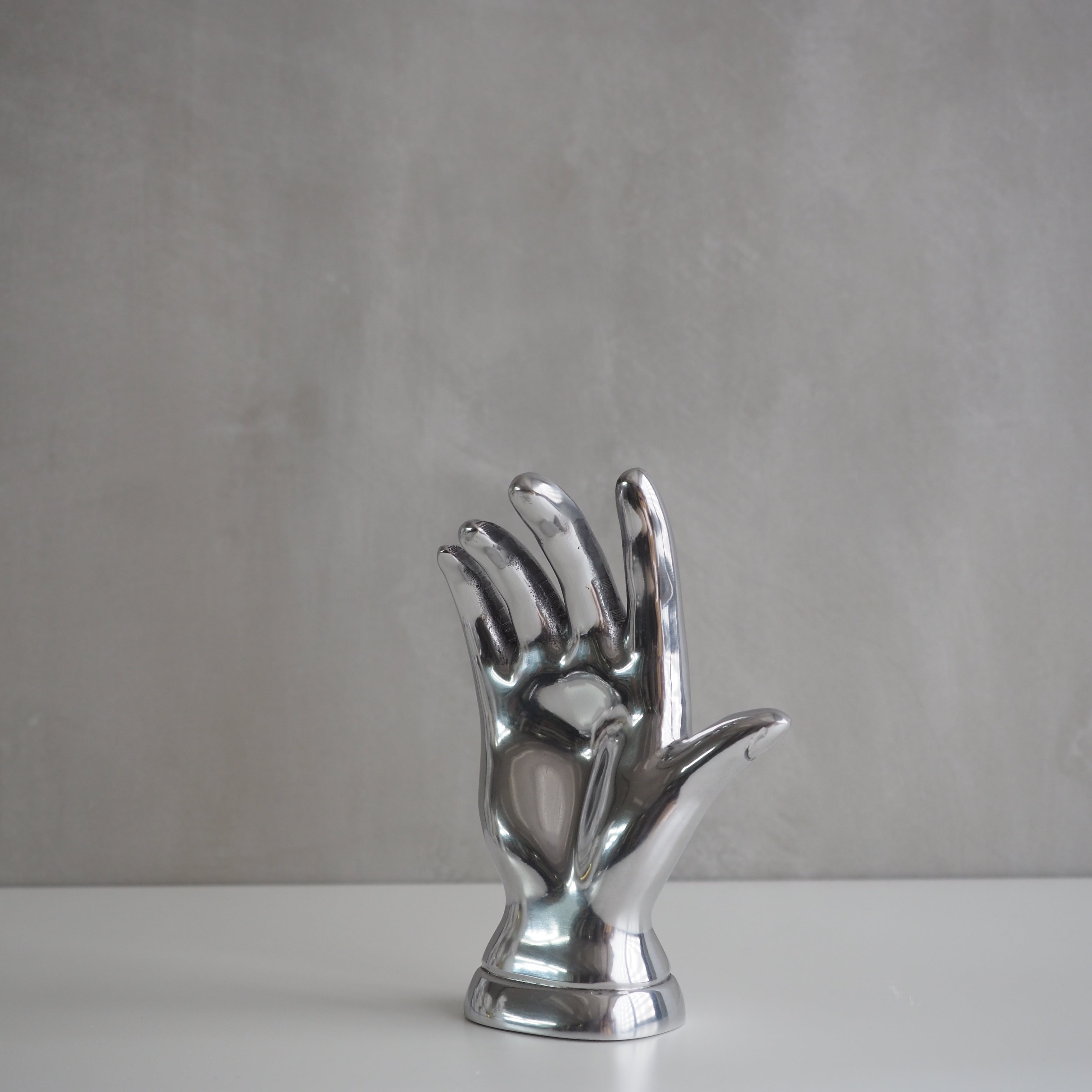 ALUMINIUM HAND