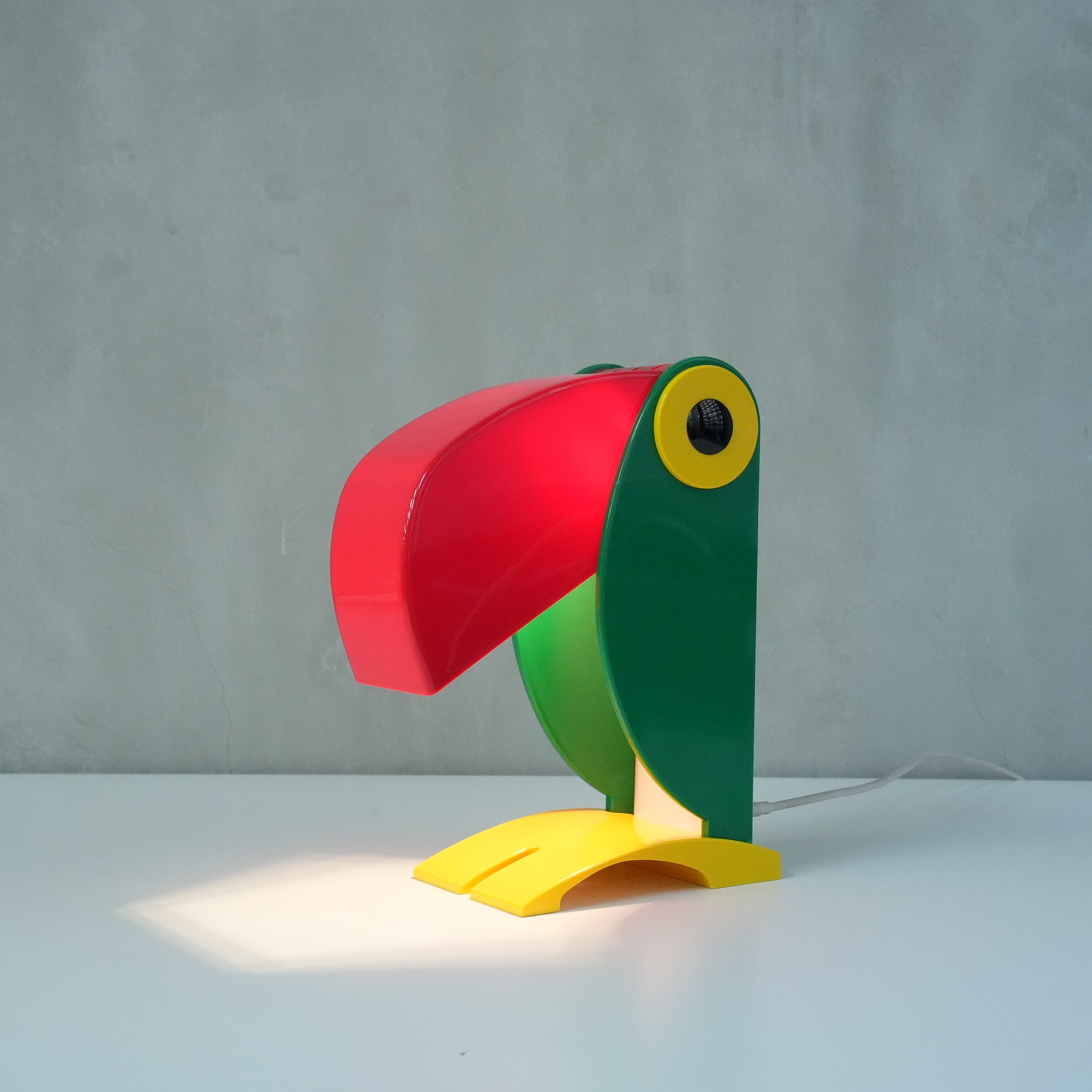 TOUCAN LAMP