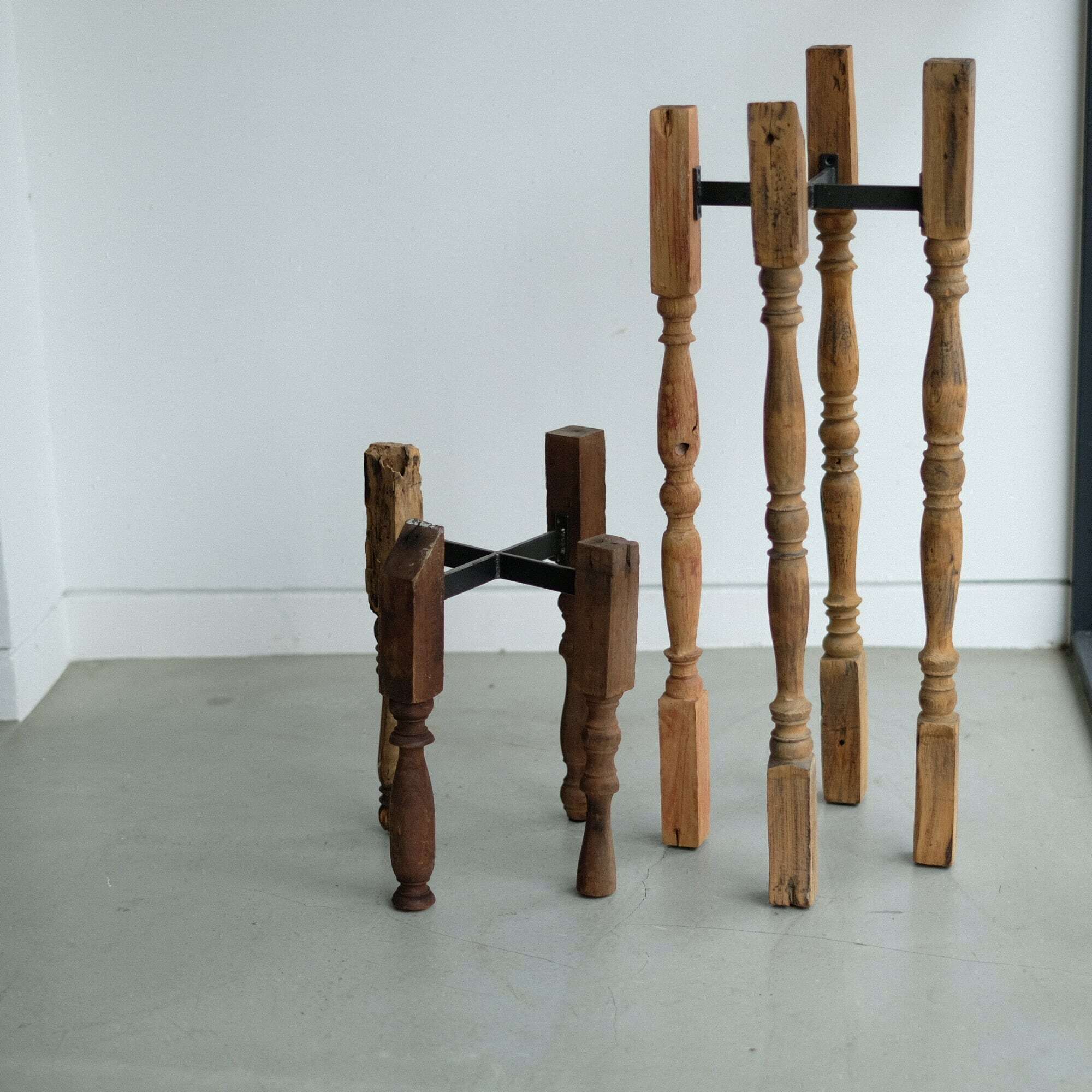 VONA wooden spindle CROSS STAND (S)