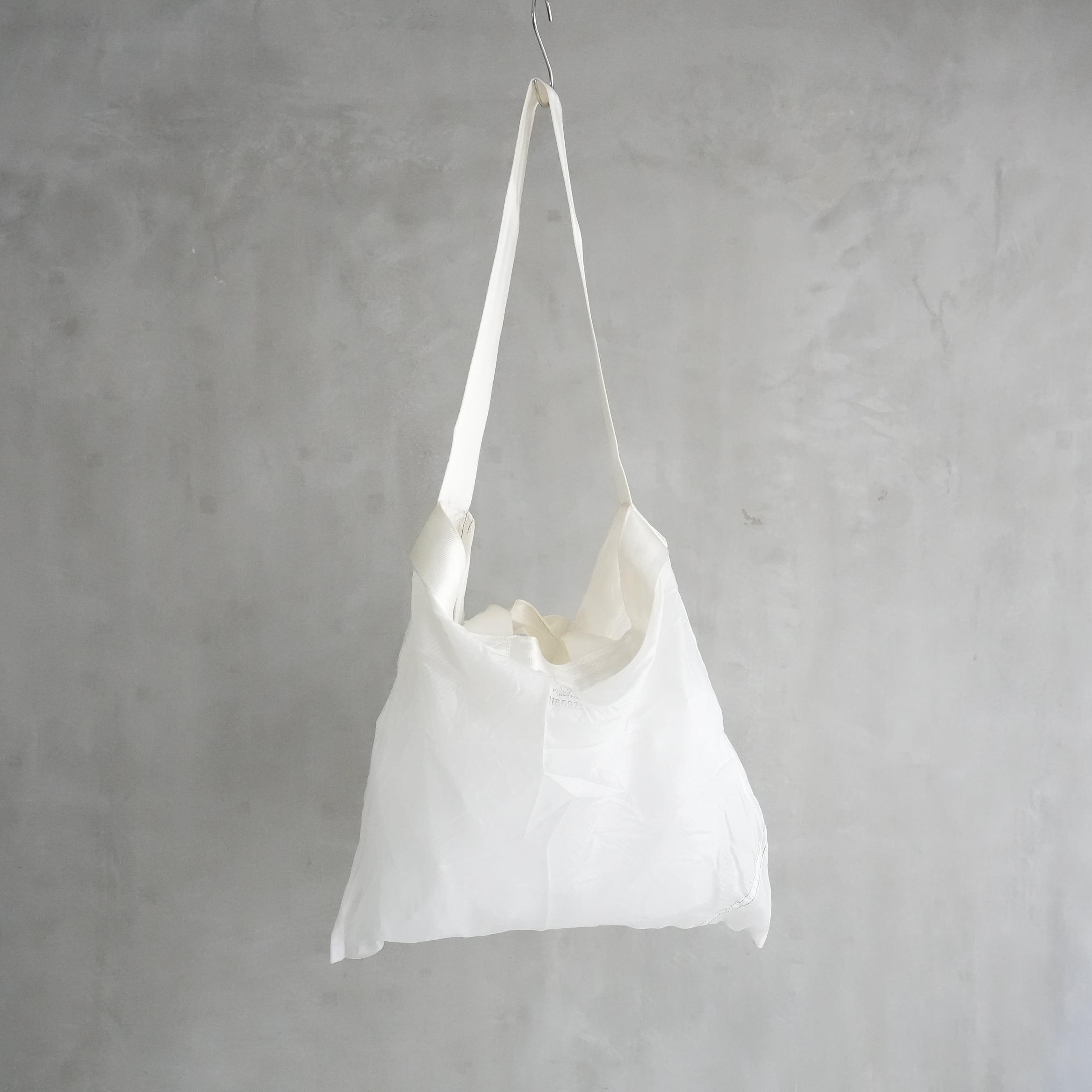 VINTAGE PARACHUTE LIGHT 2-WAY BAG White