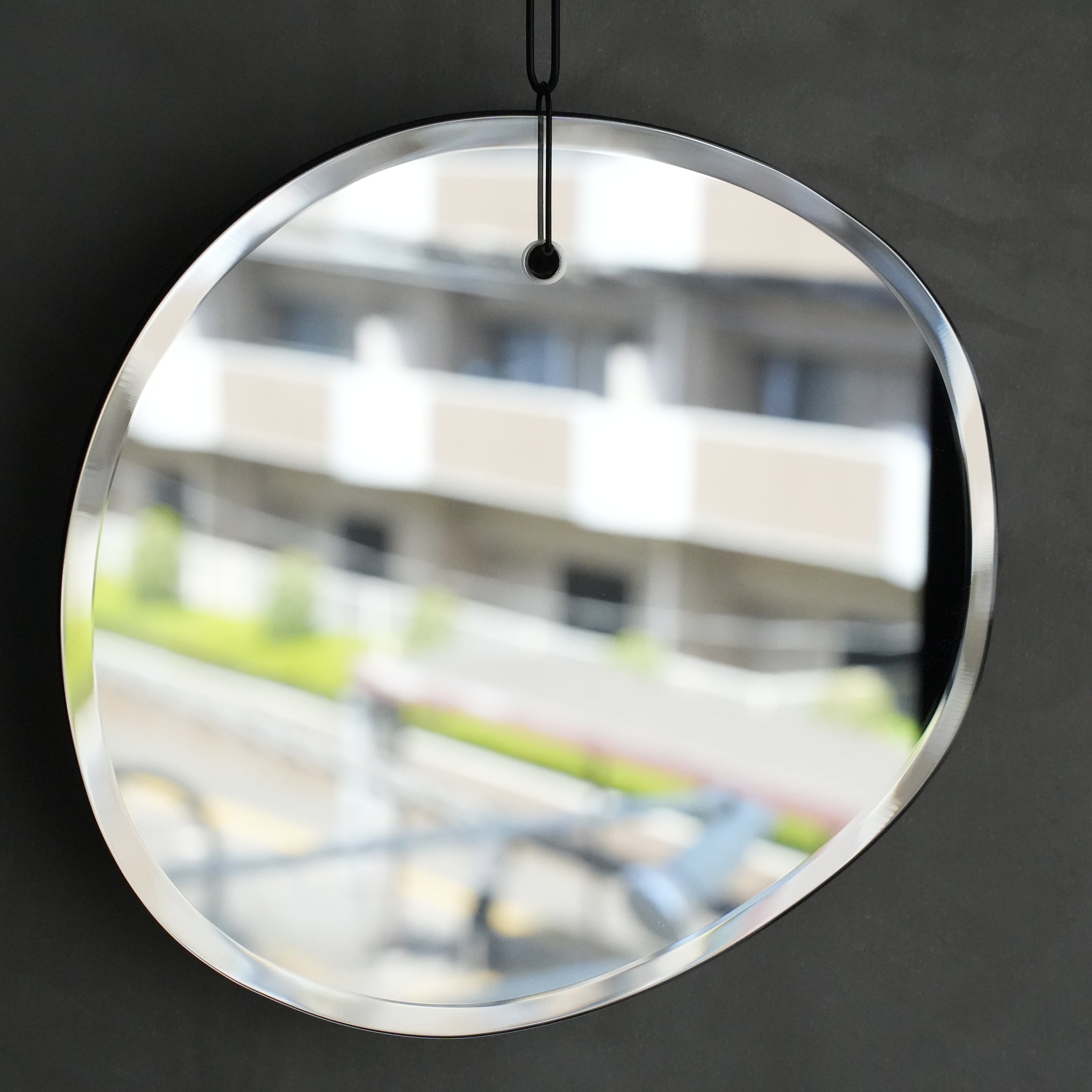 HANGING MIRROR FLOATING CLOUD OVAL