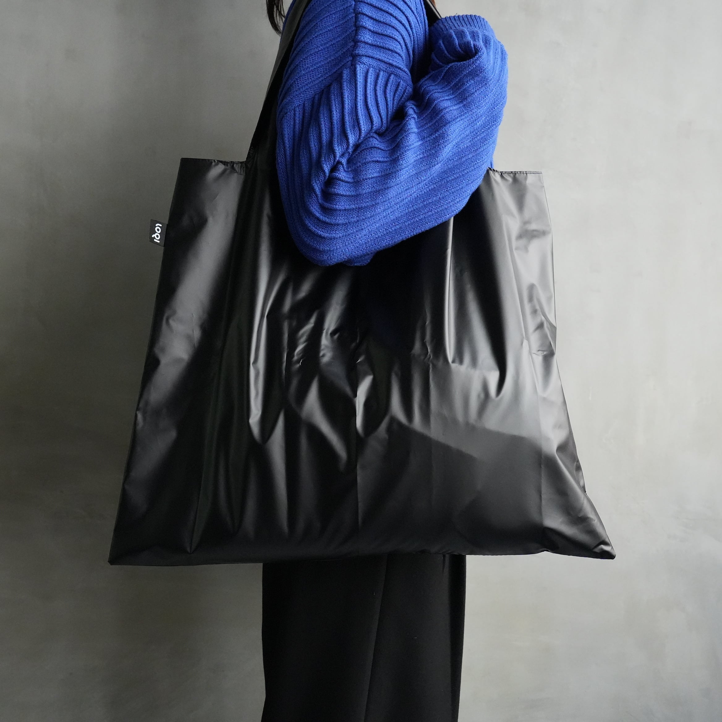 Metallic Black Bag