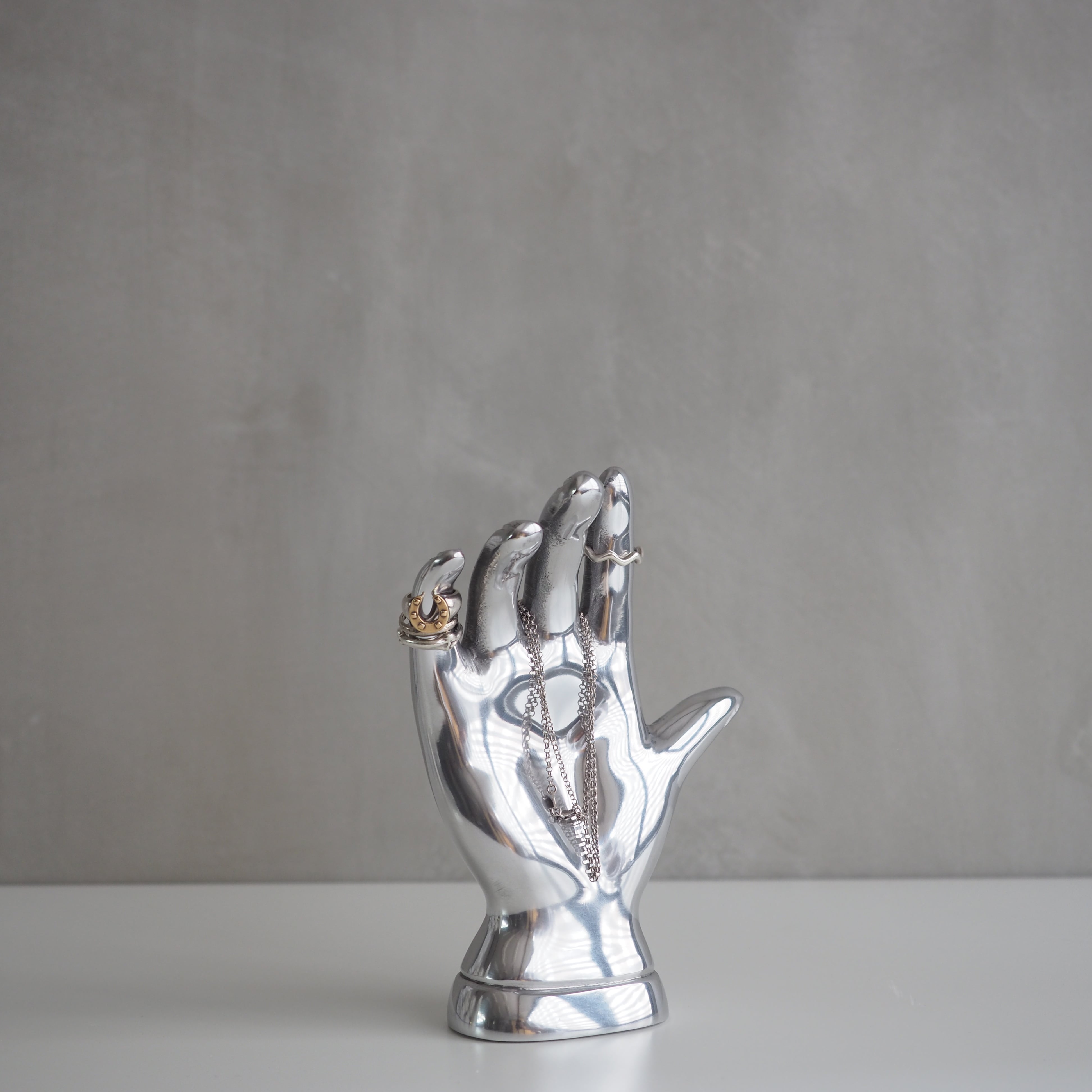 ALUMINIUM HAND