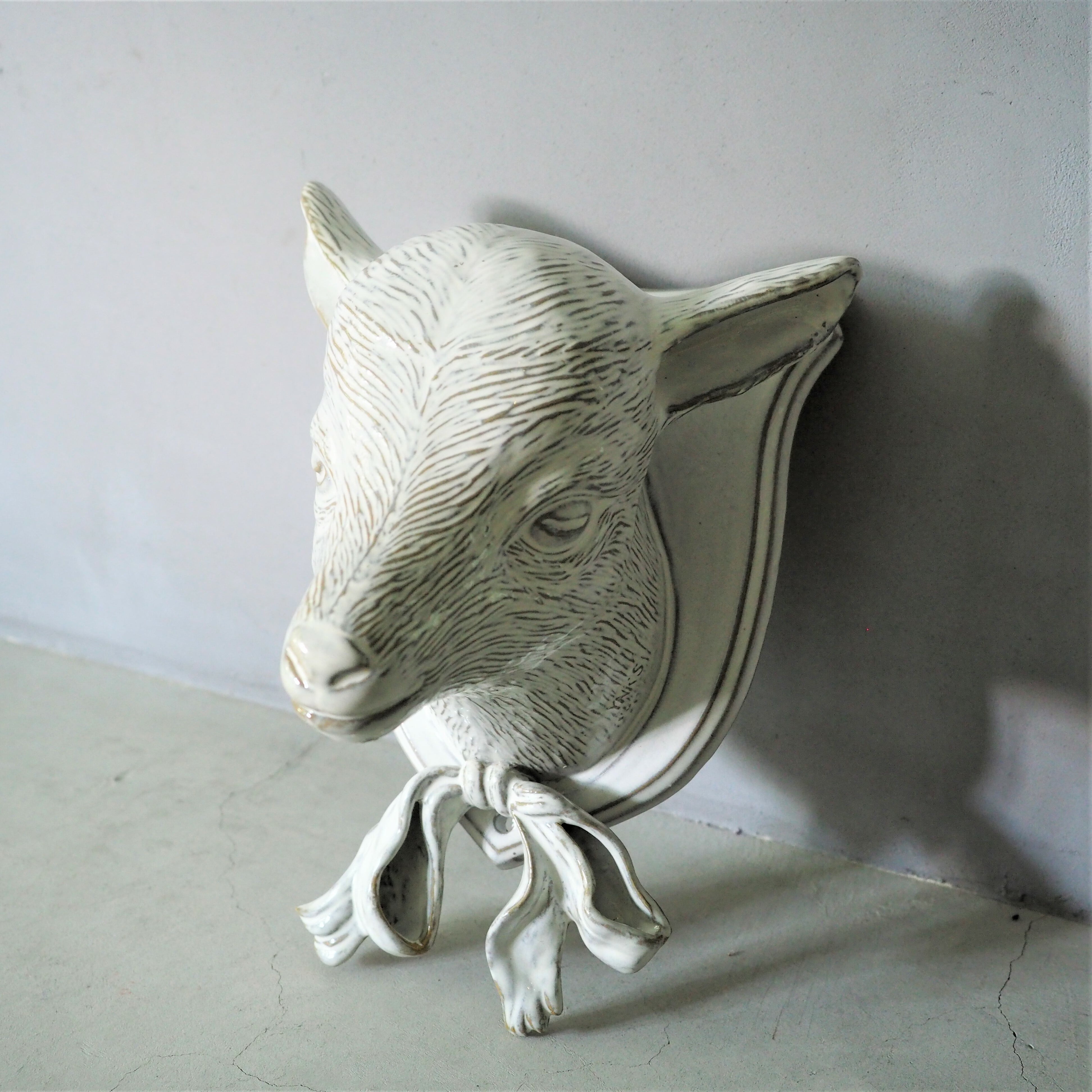 Baby Goat Trophy SC-004