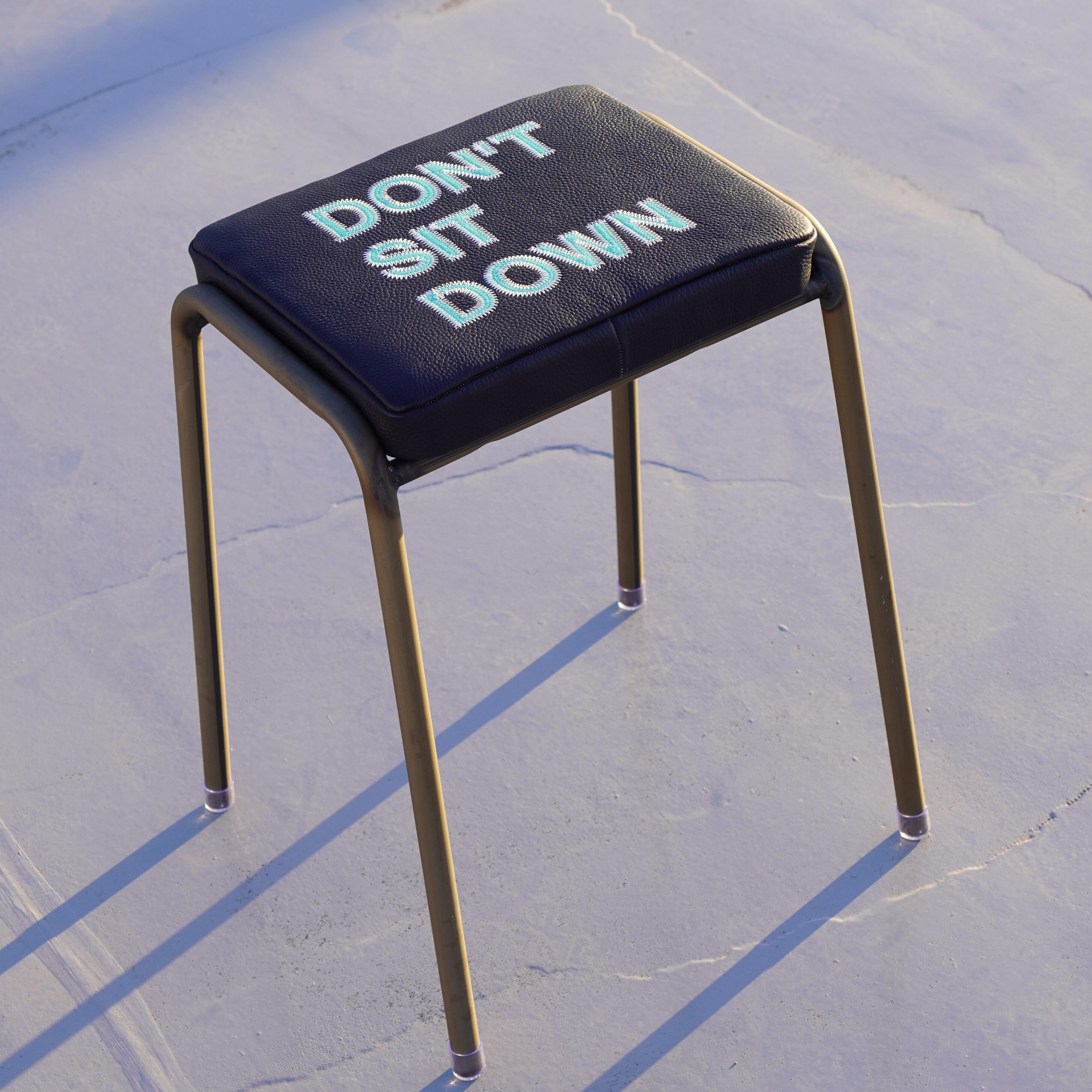 DON'T SIT DOWN