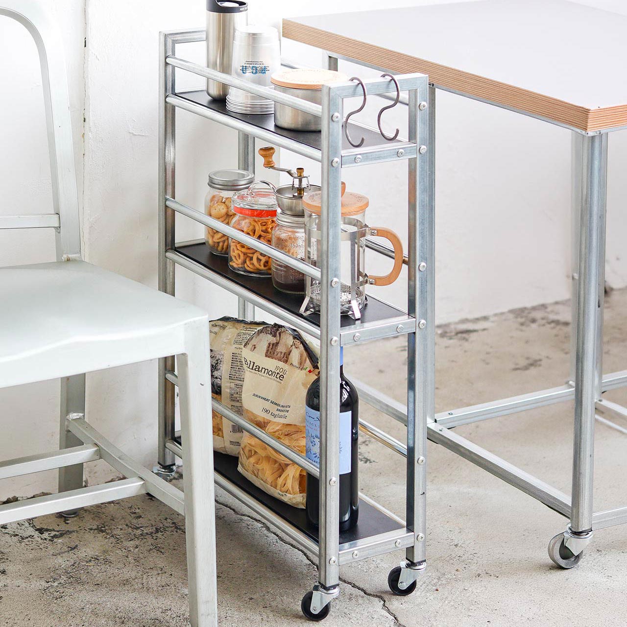 INDUSTRIAL KITCHEN WAGON